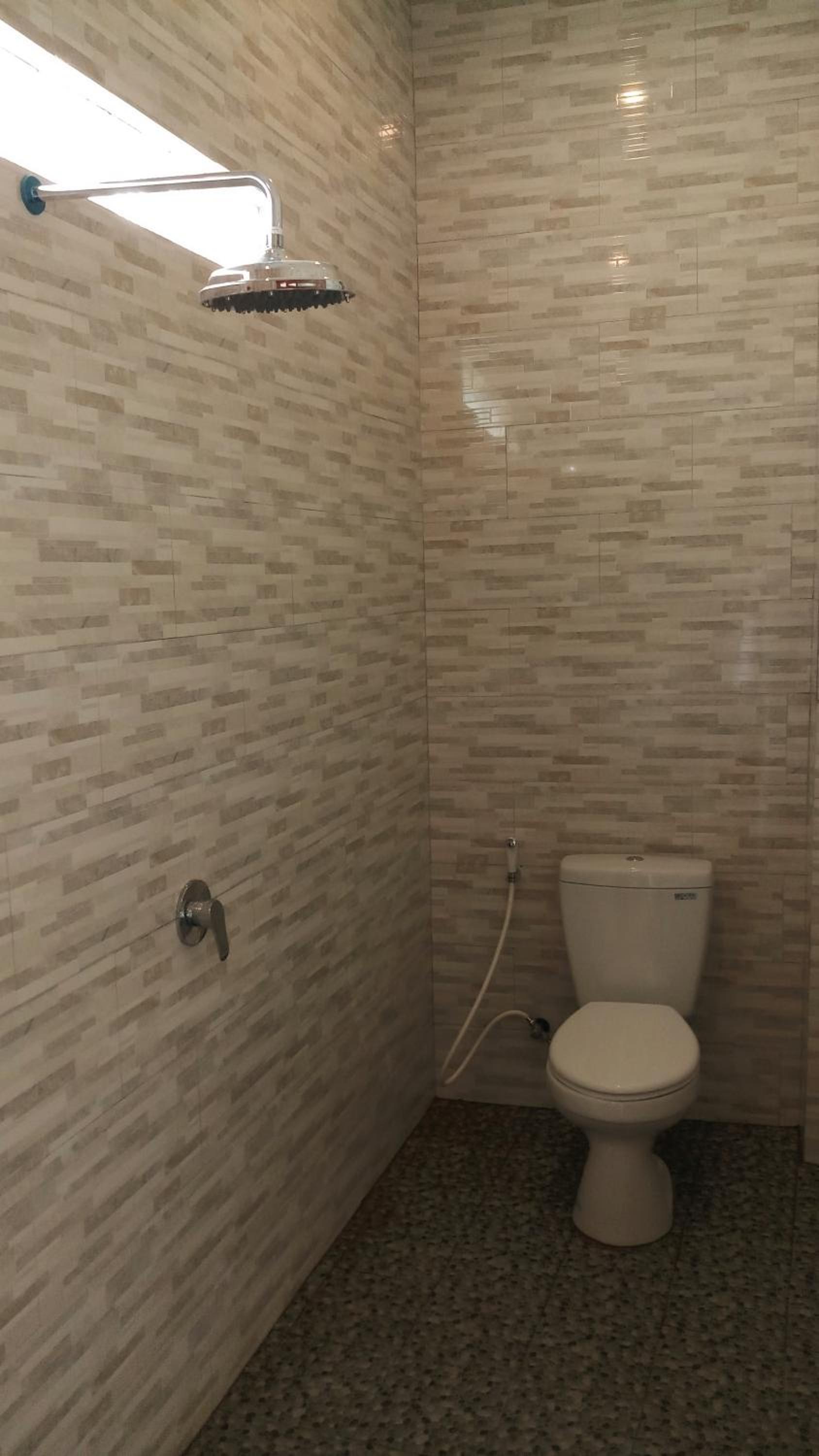 Standard Double Room - Photo 9