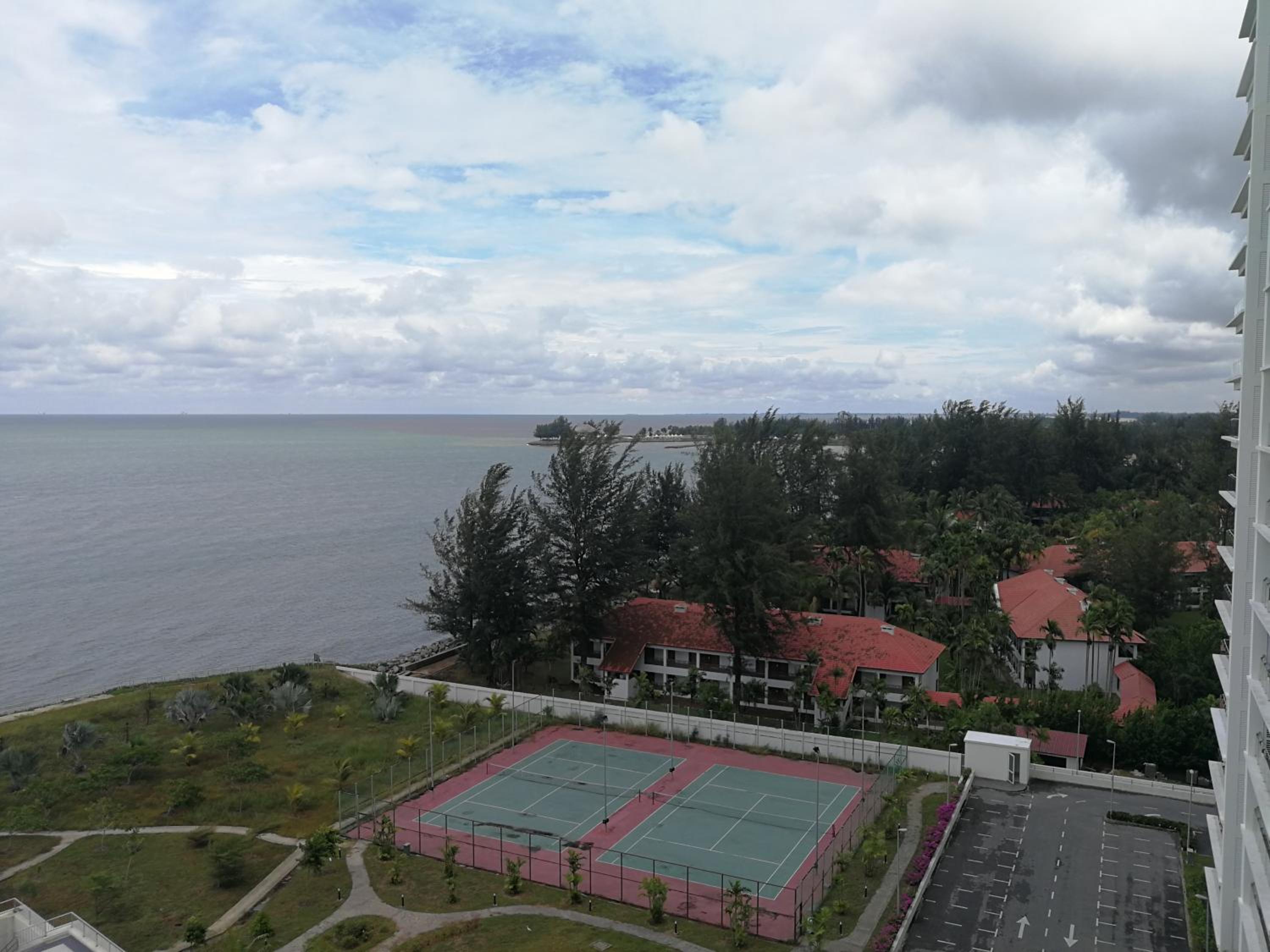 Apartment with Sea View - Photo 9