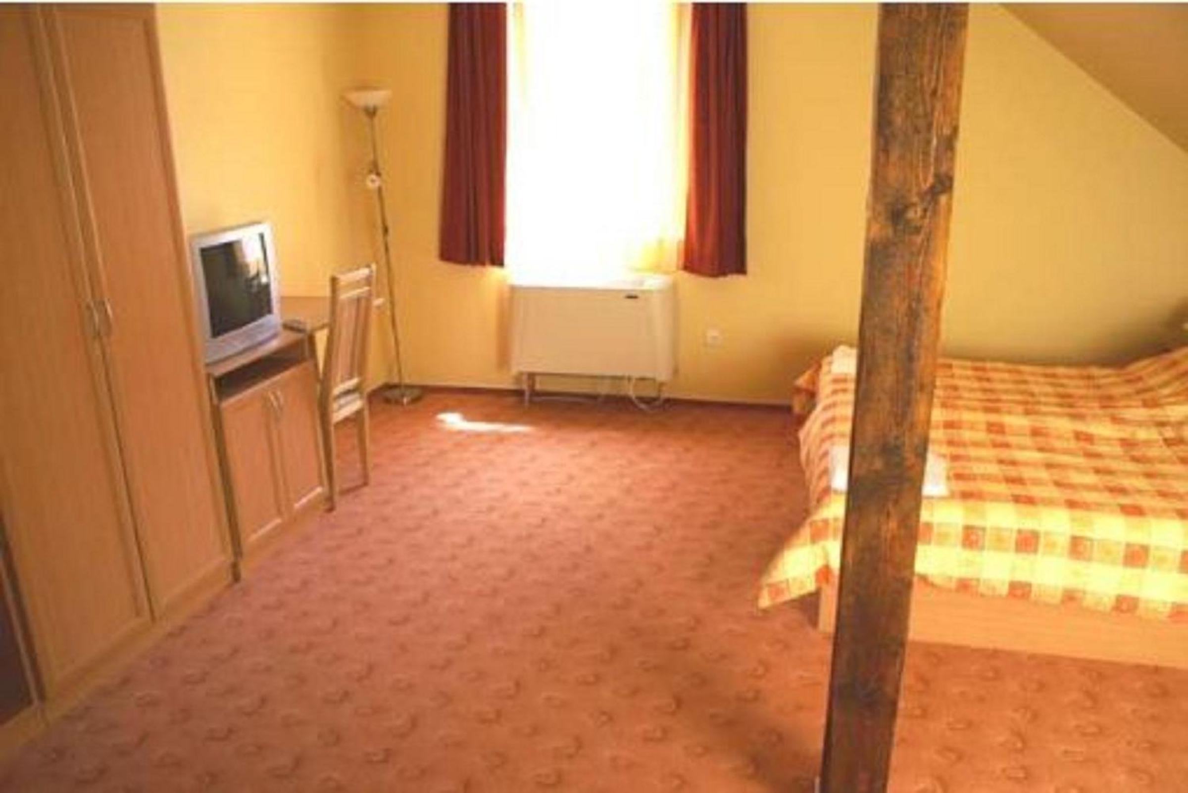 Double Or Twin Room - Attic photo 2