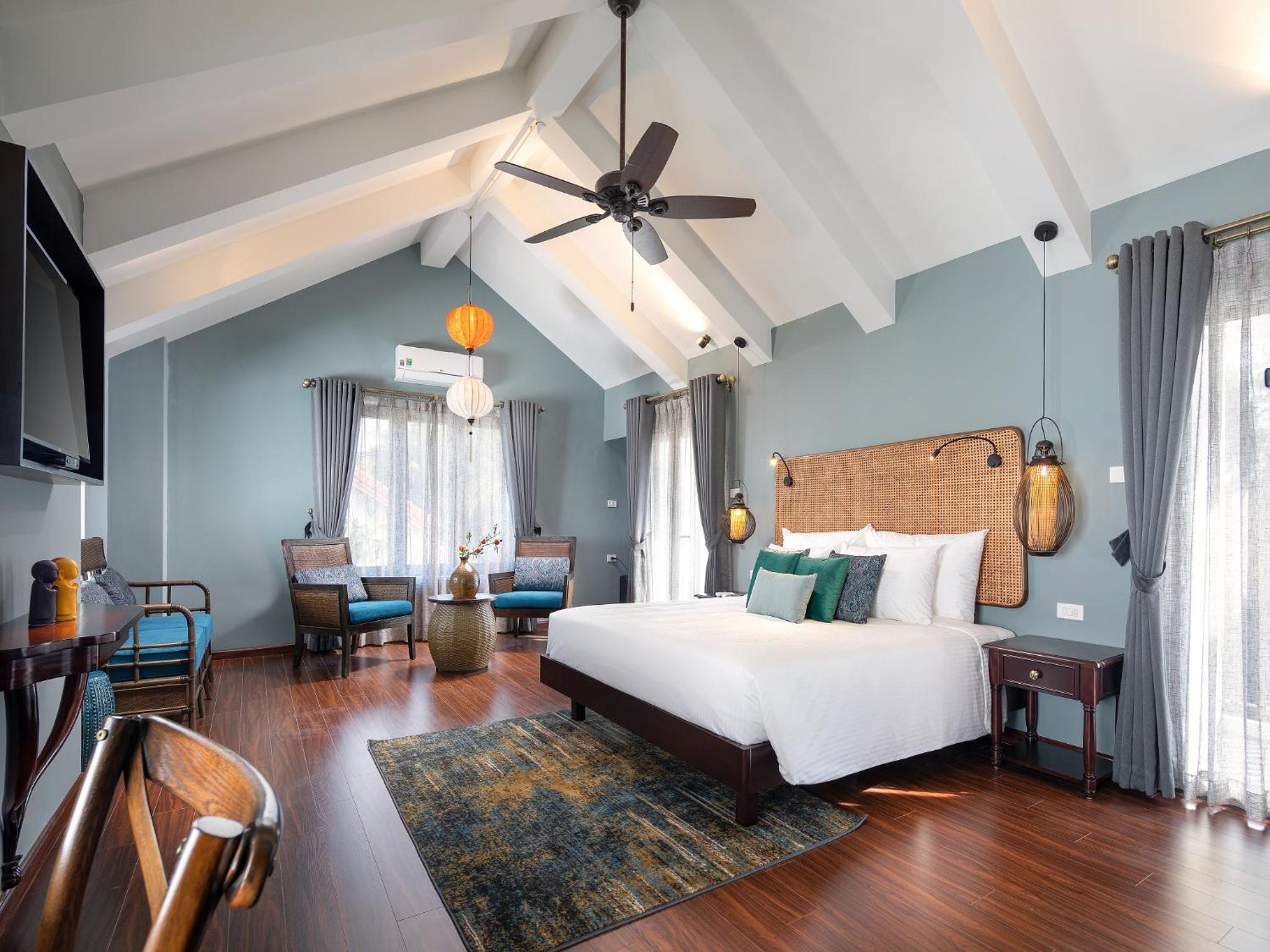 Suite with Garden View