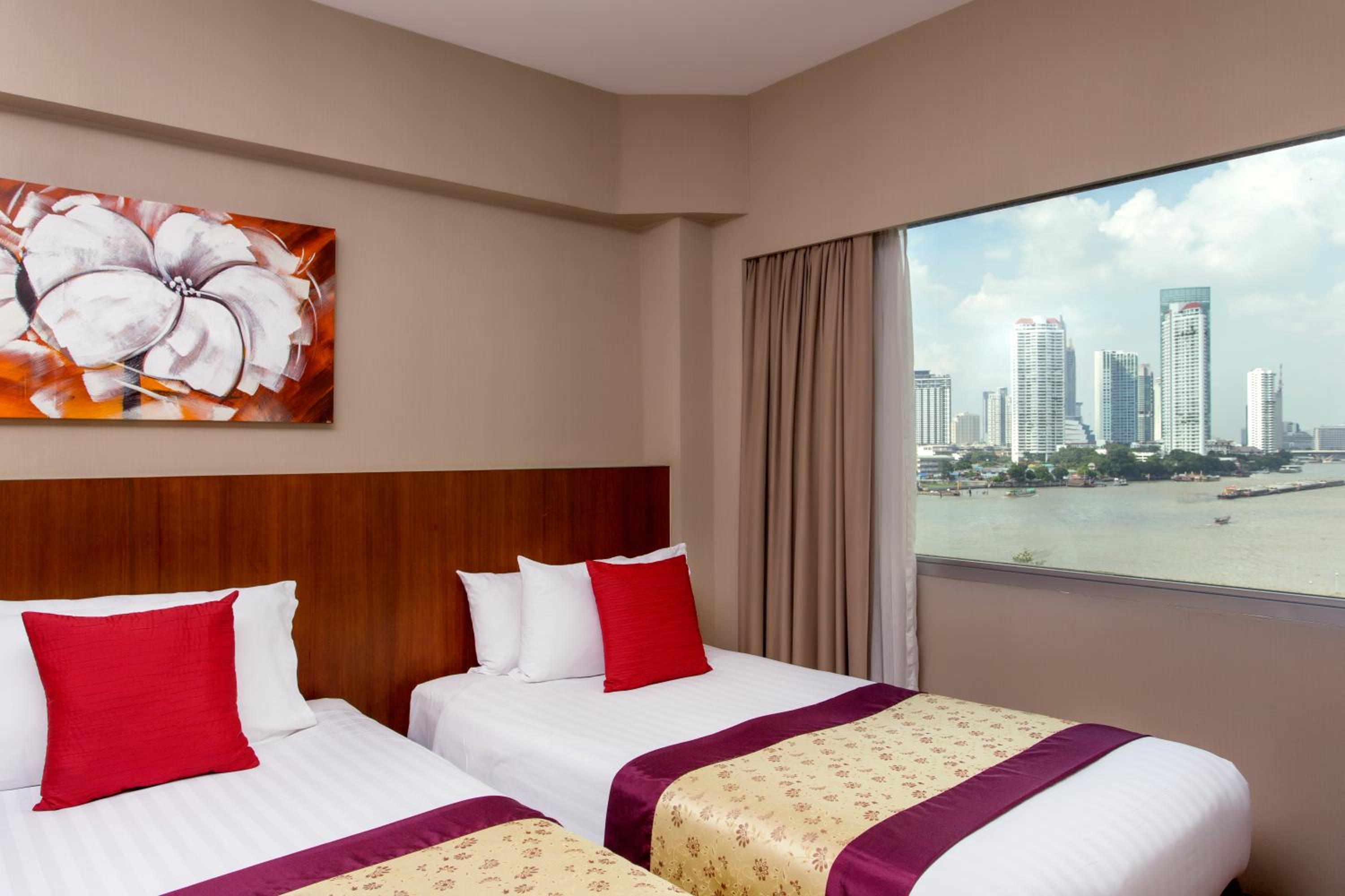 Triple Twin Room