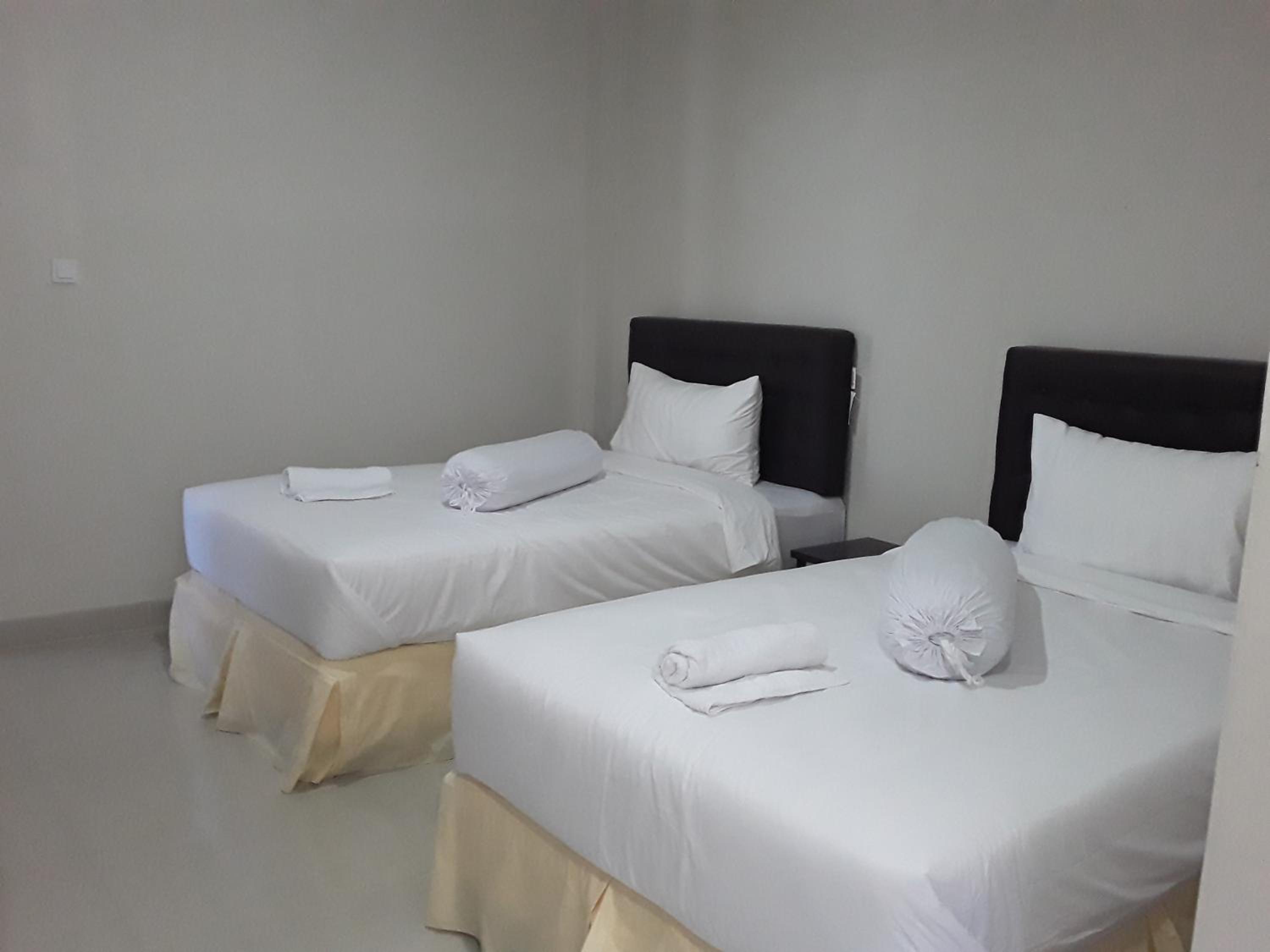 Double or Twin Room - Photo 2