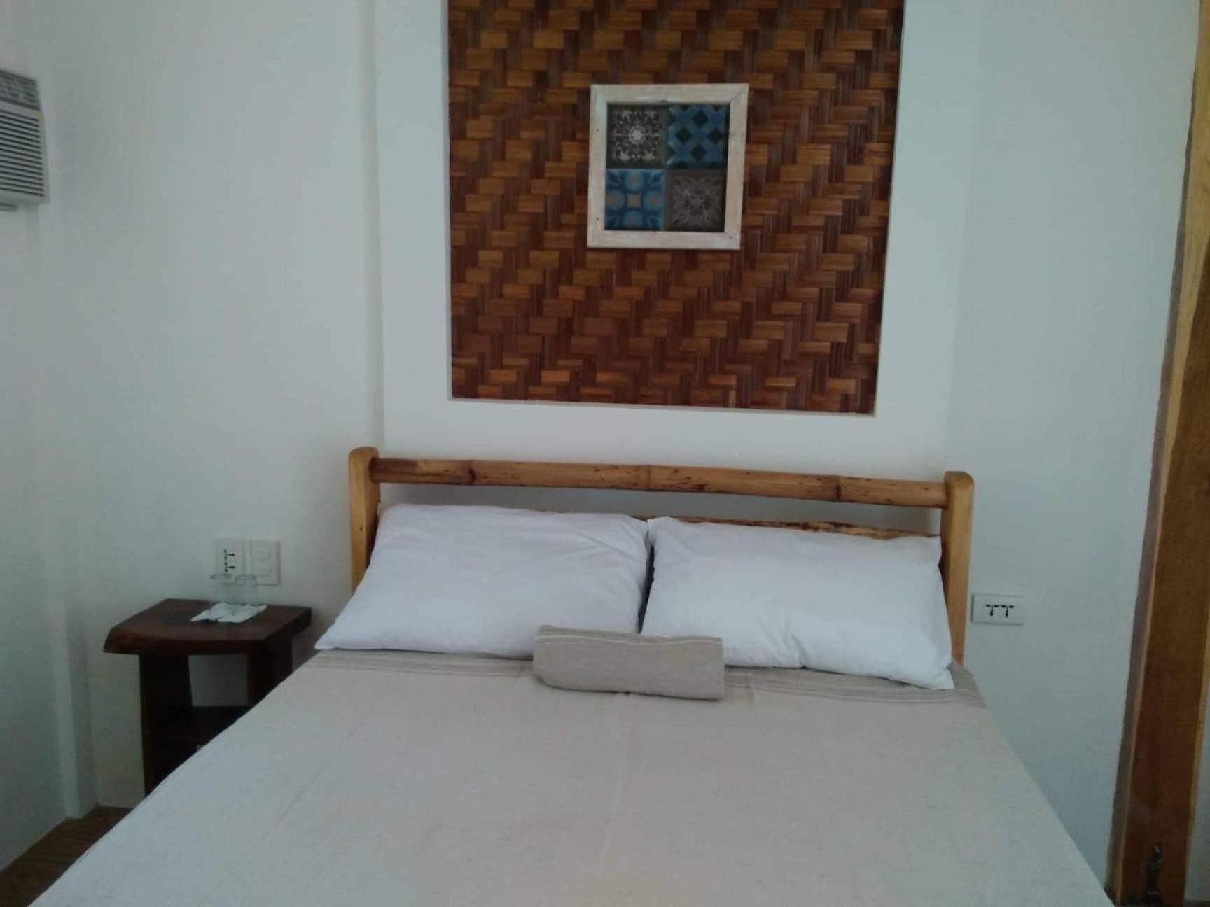 Standard Double Room - Photo 3