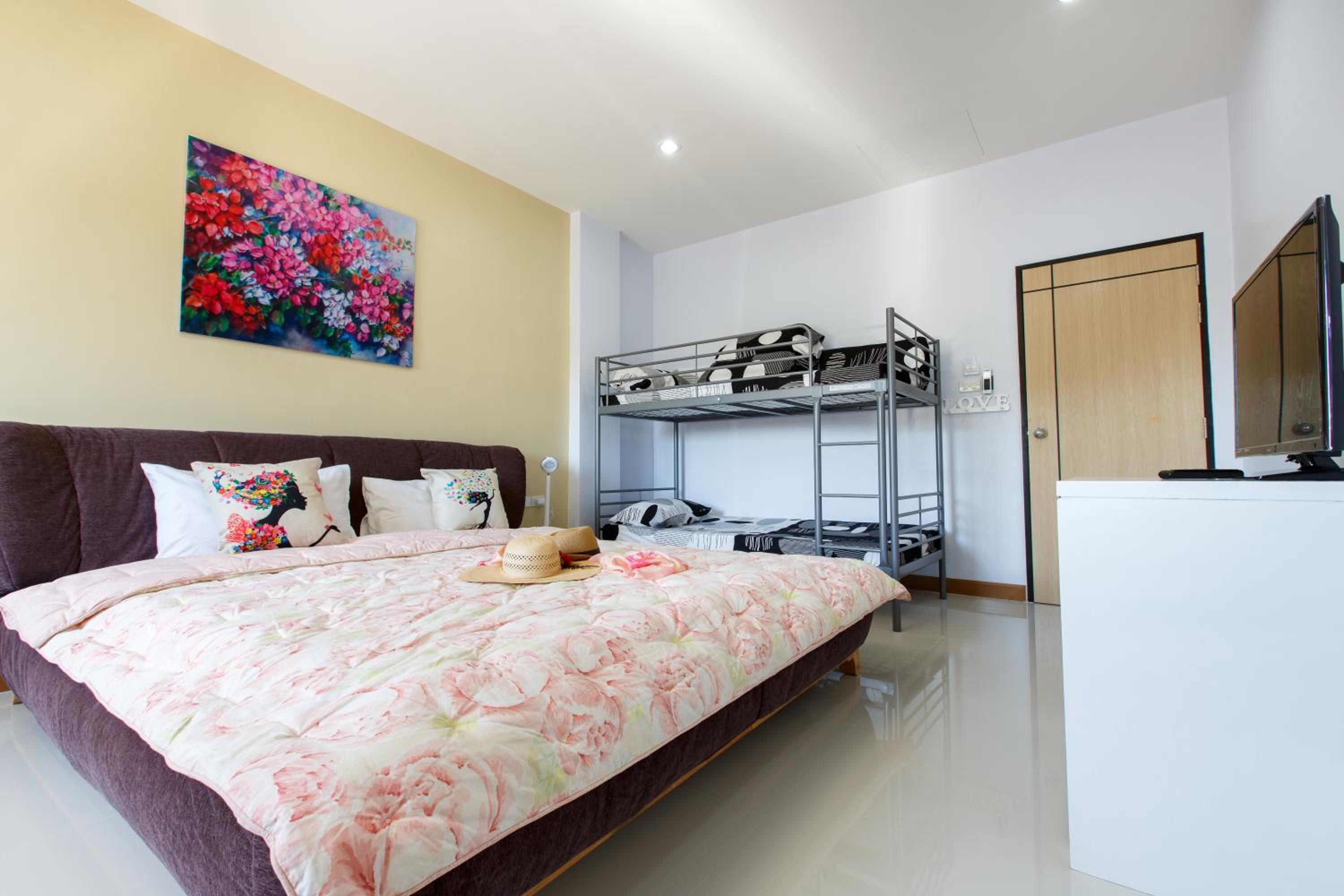 Standard Apartment