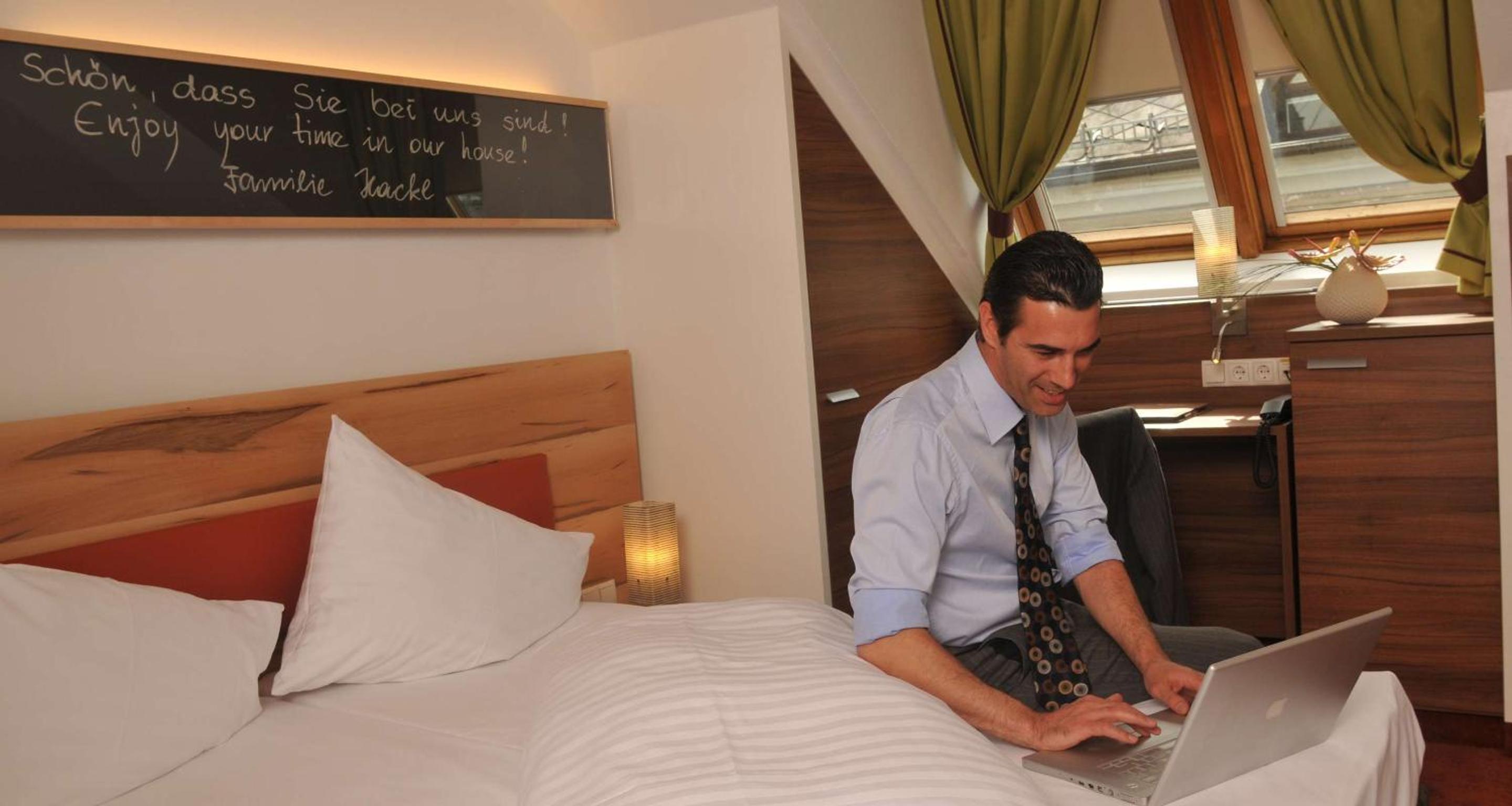 Traditional Room, 1 Double Bed thumbnail 5