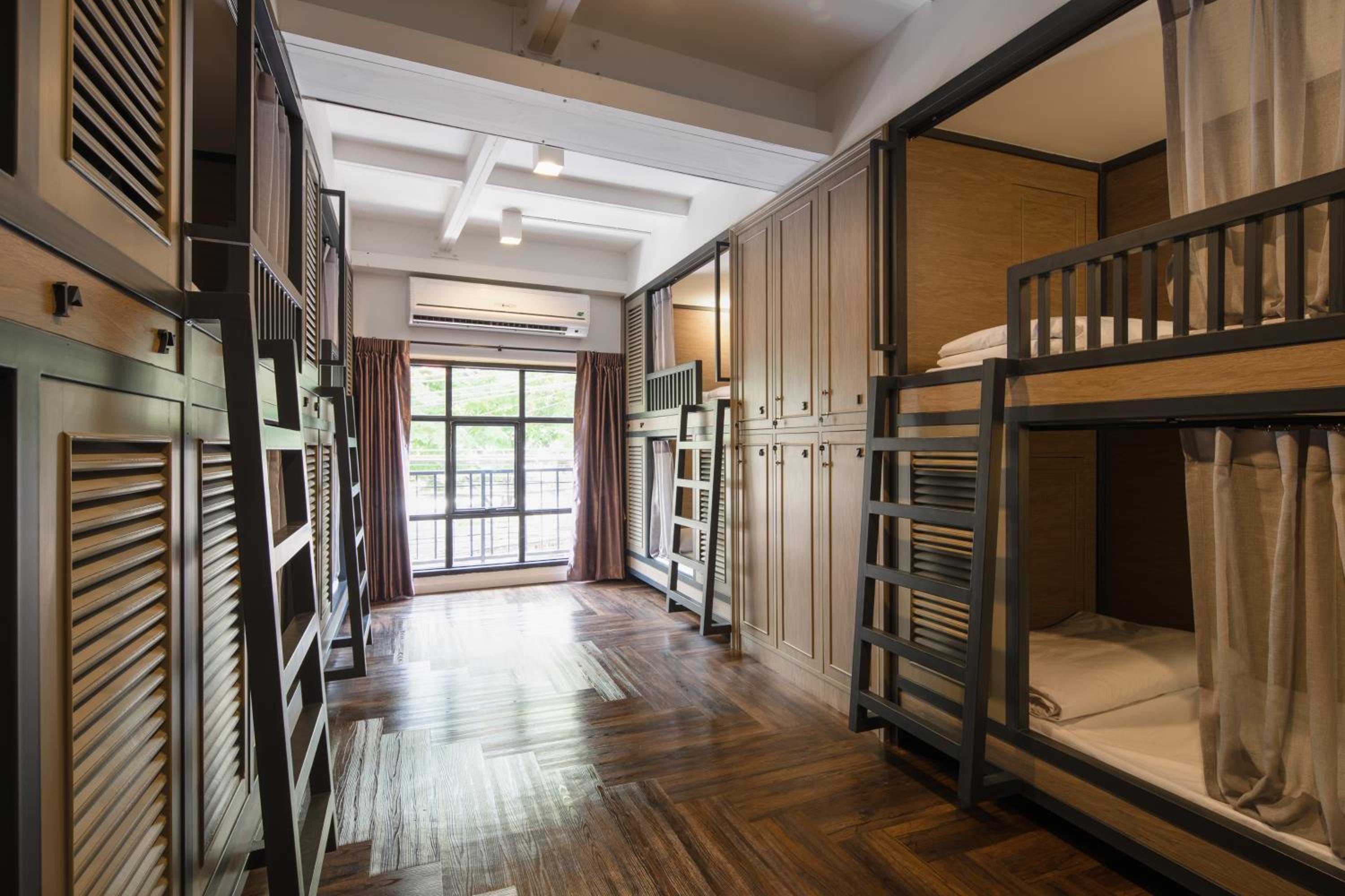 Single Bed in 10-Bed Dormitory Room photo 1