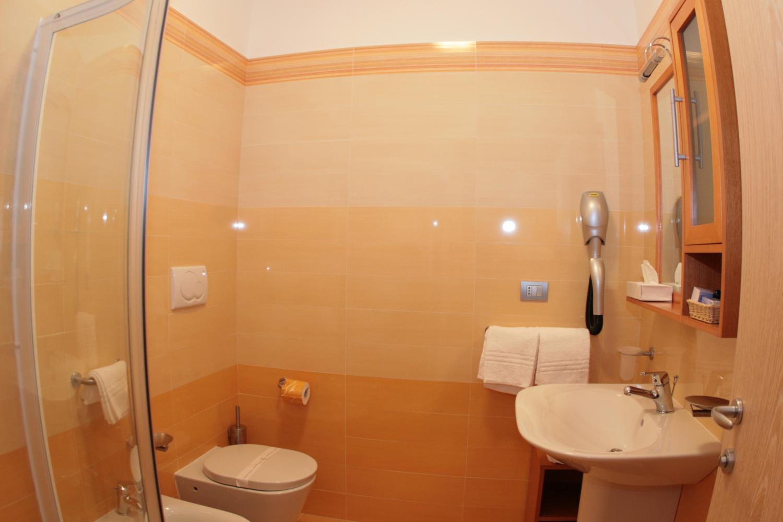 Triple Room with Sea View - Photo 4