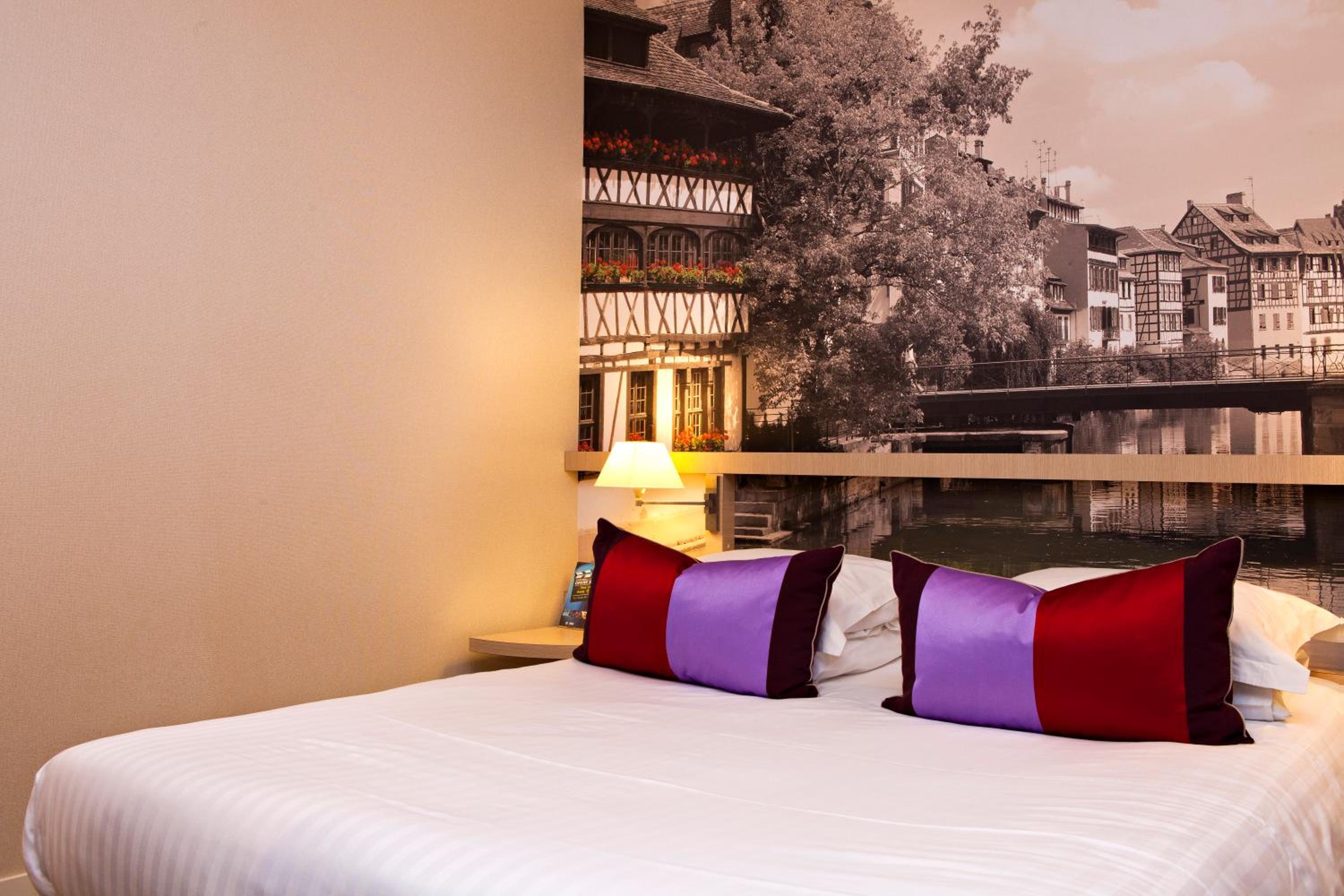 Comfort Queen Room