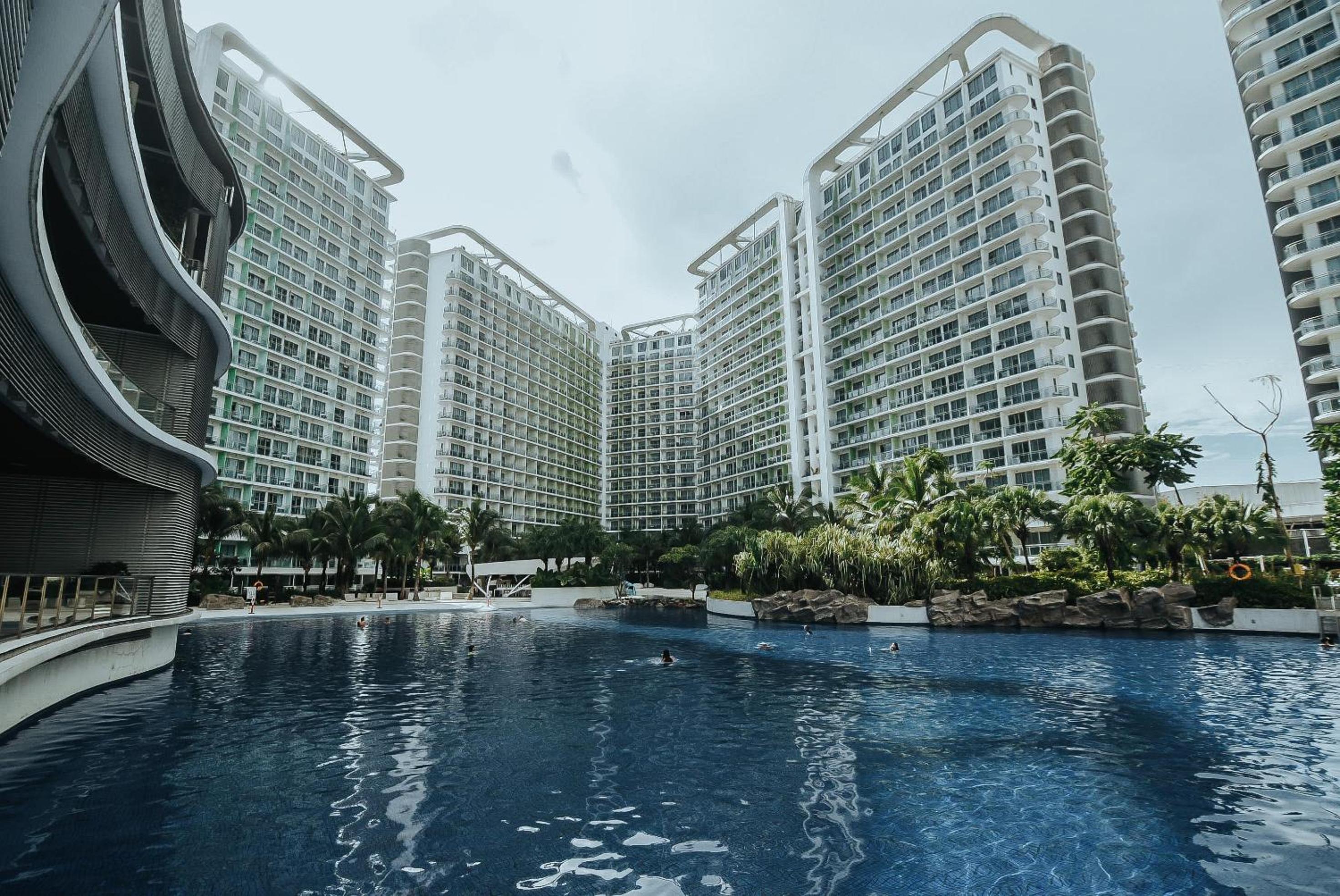 Apartment with Pool View  - Photo 13