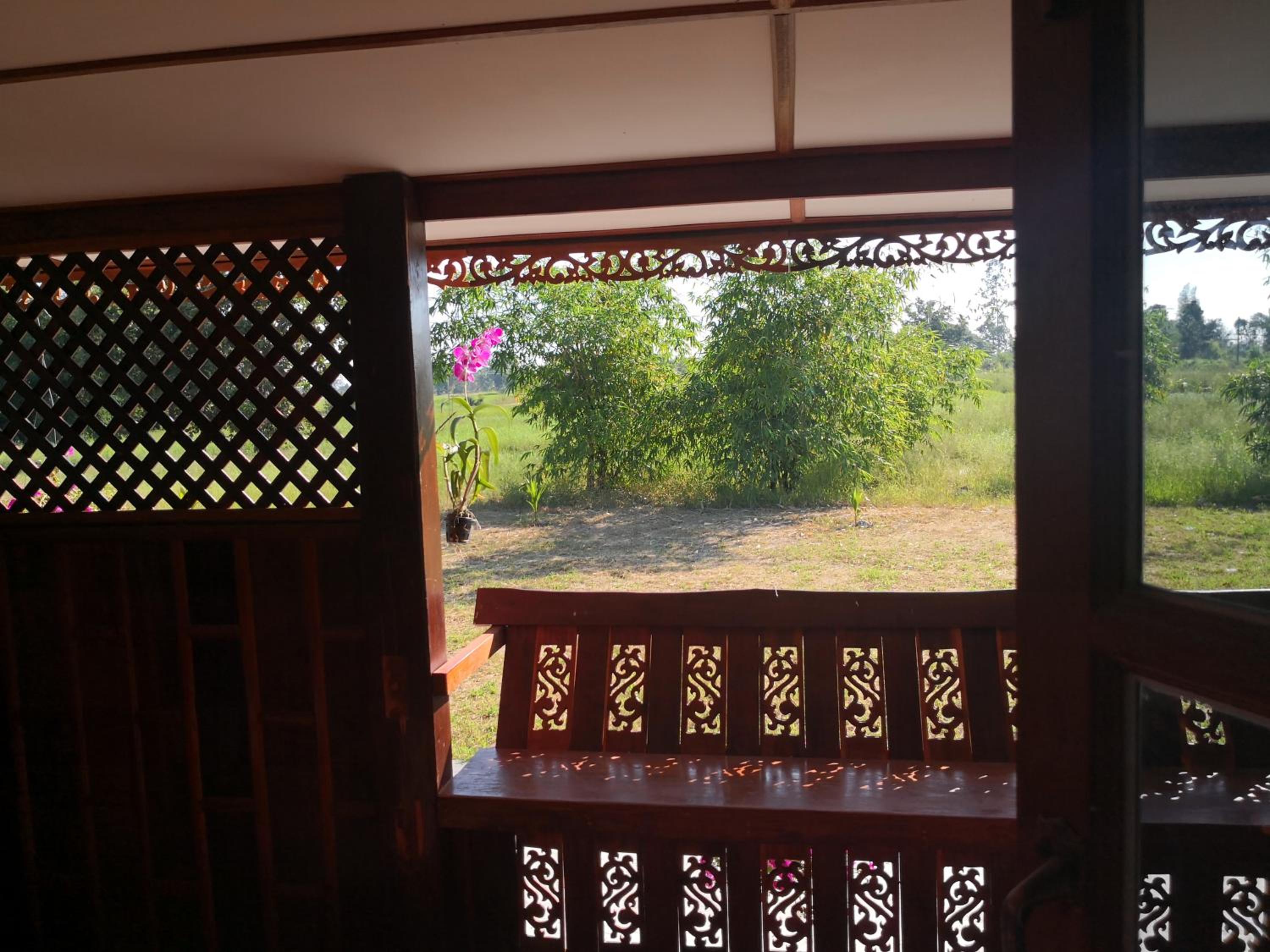 Bungalow with Garden View photo 3