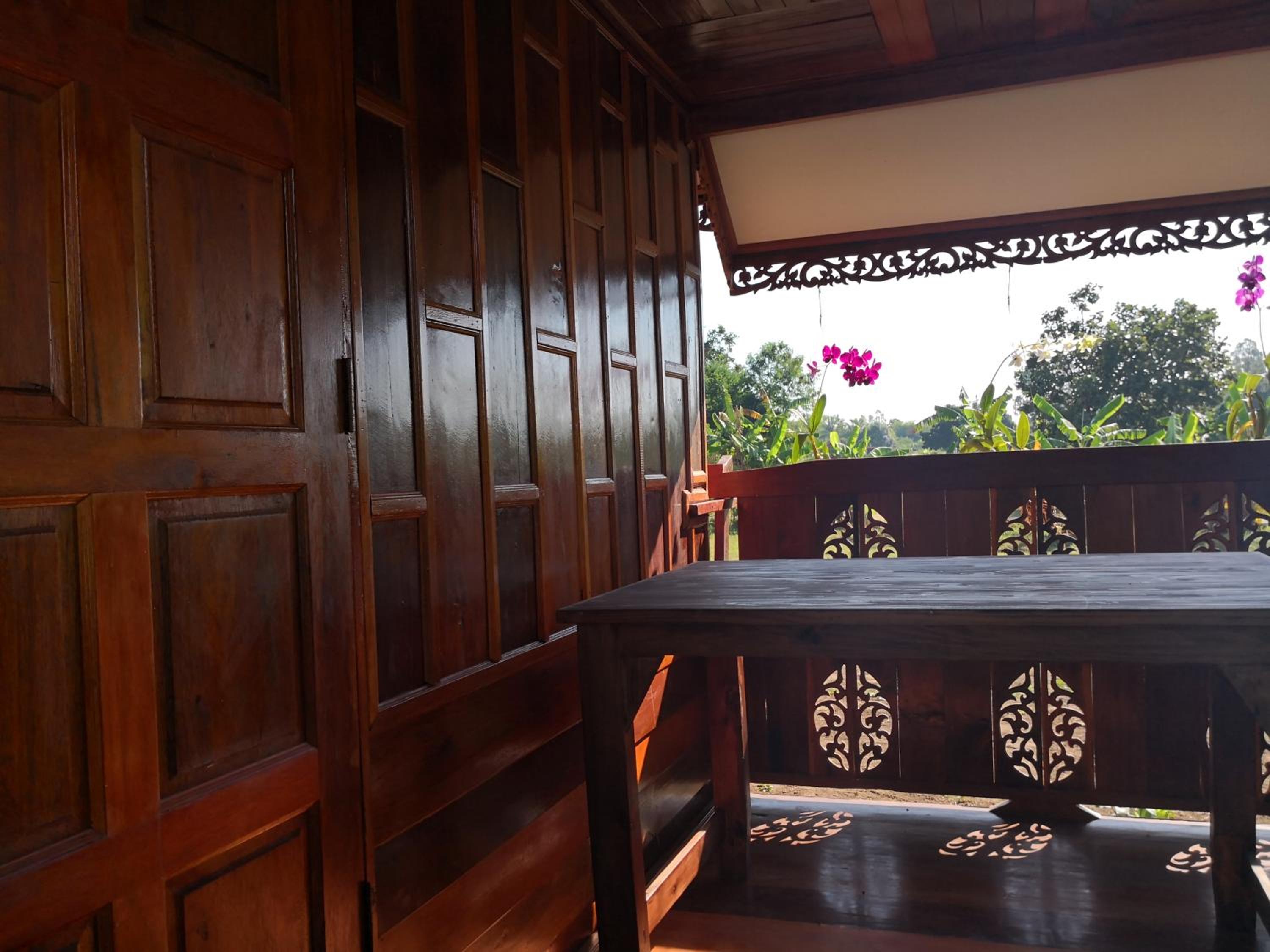 Bungalow with Patio photo 2