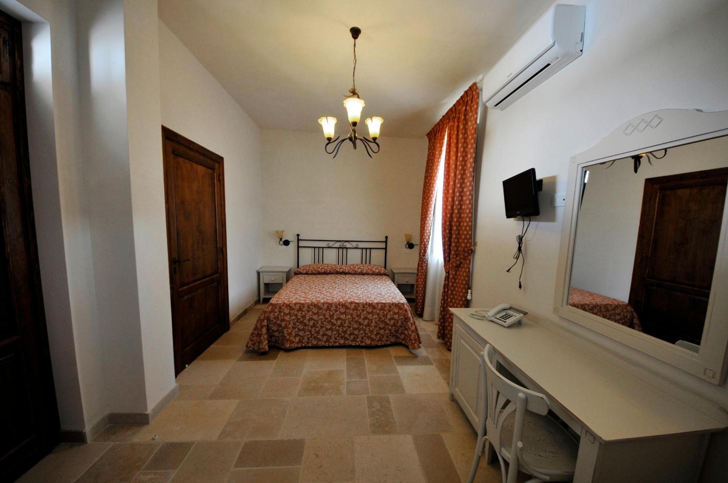 Quadruple Room - Disability Access - Photo 1