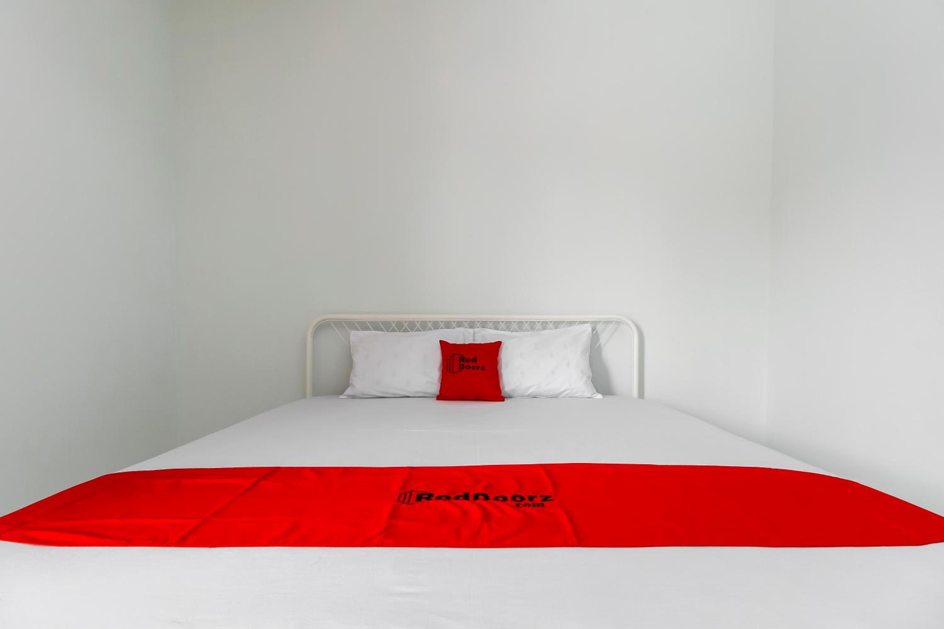 Standard Double Room - Photo 2