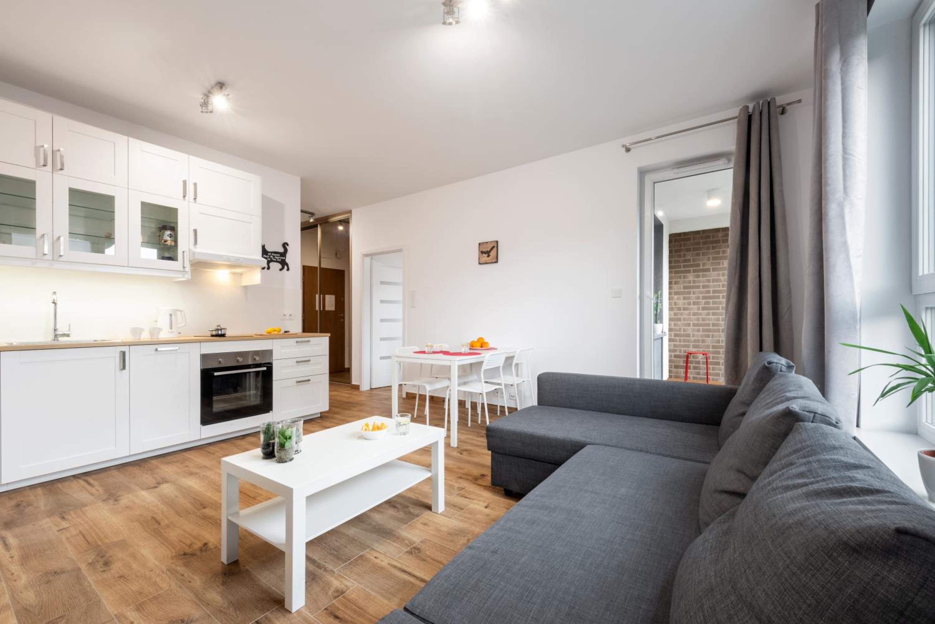 One-Bedroom Apartment - Photo 10