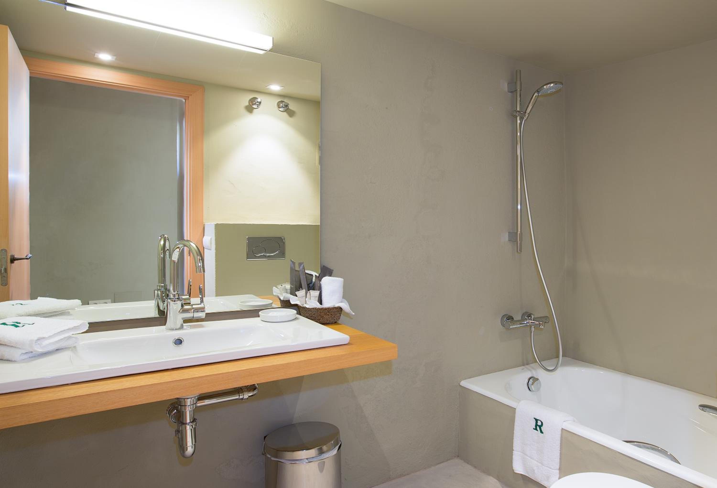 Apartment - Ground Floor photo 3