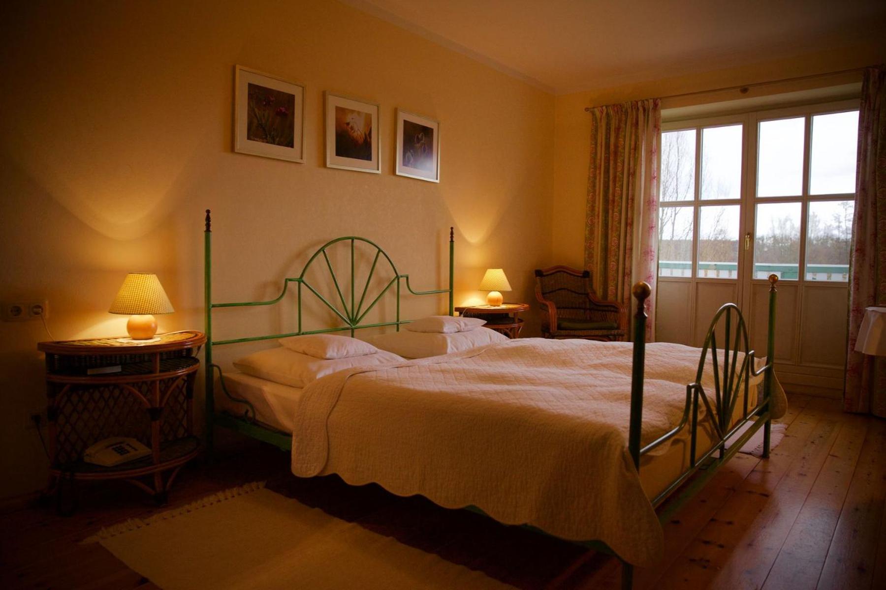 Double Room with Lake View - Photo 1