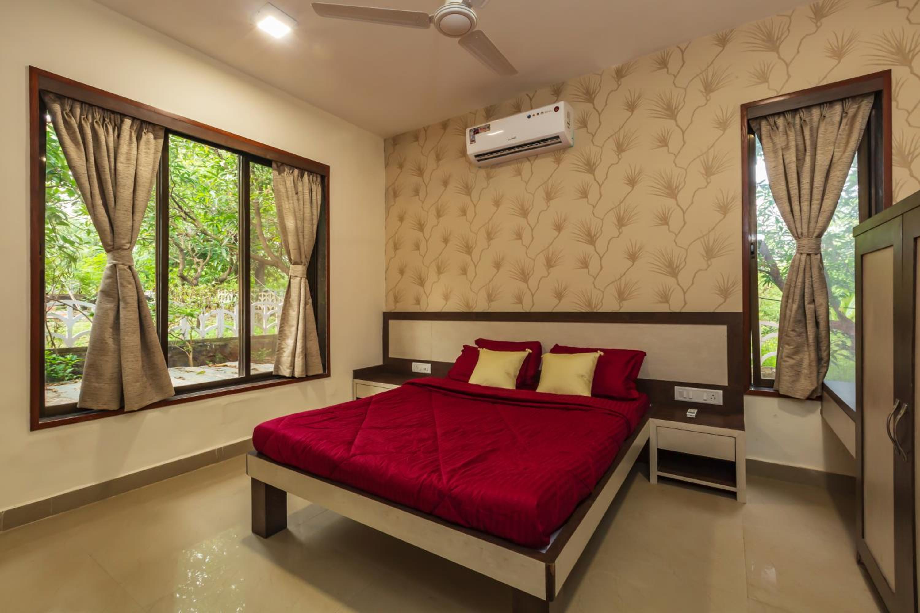 Villa with Private Pool photo 3