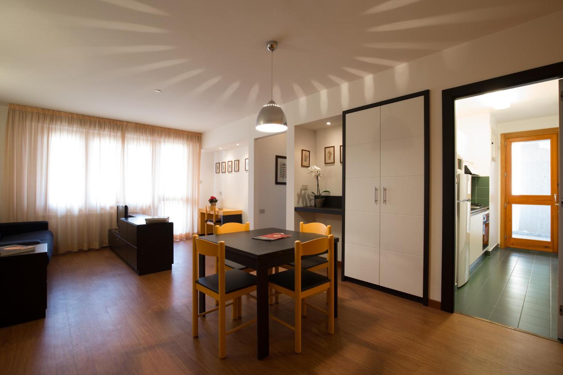 Executive Apartment - Photo 4