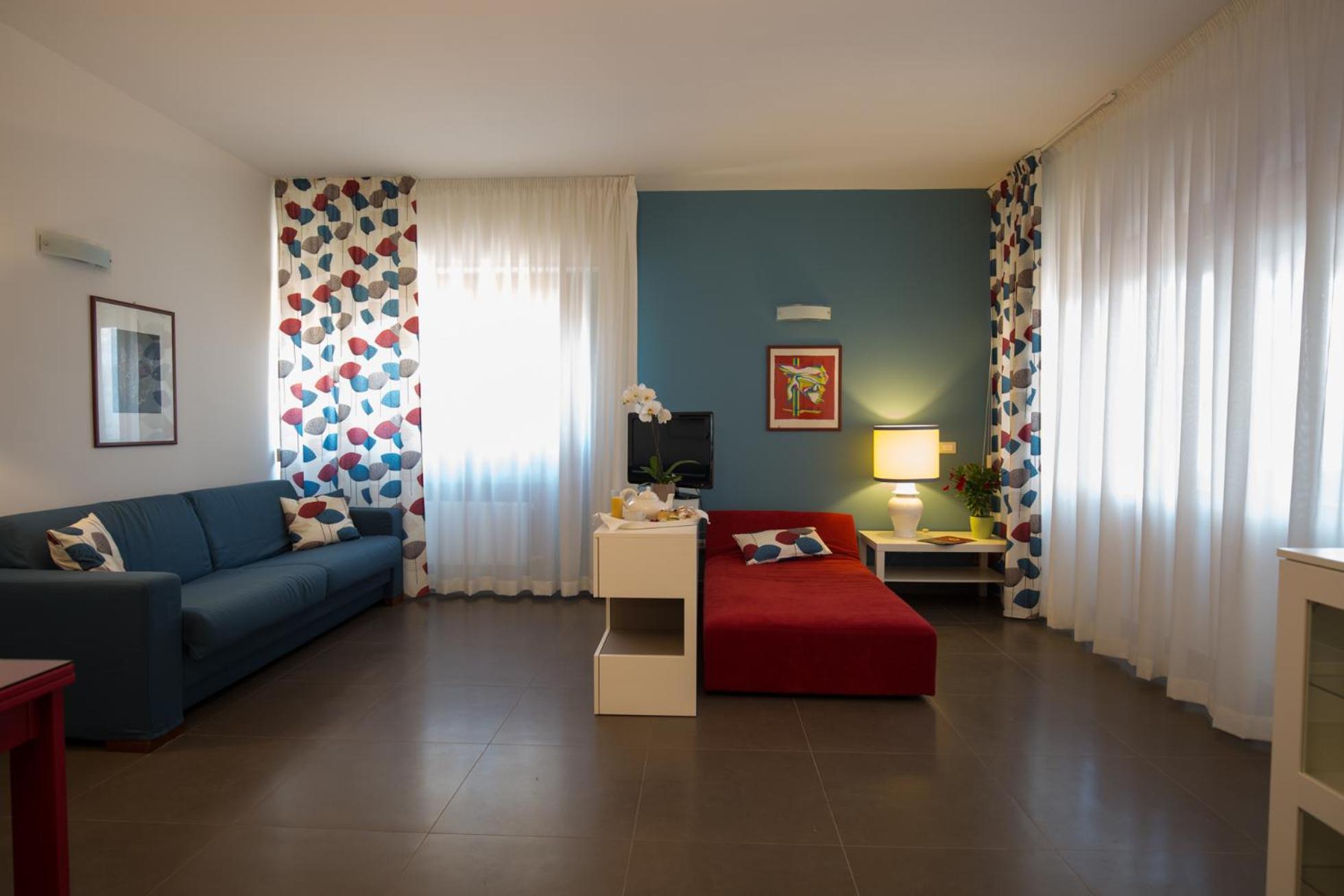 Executive Apartment - Photo 13