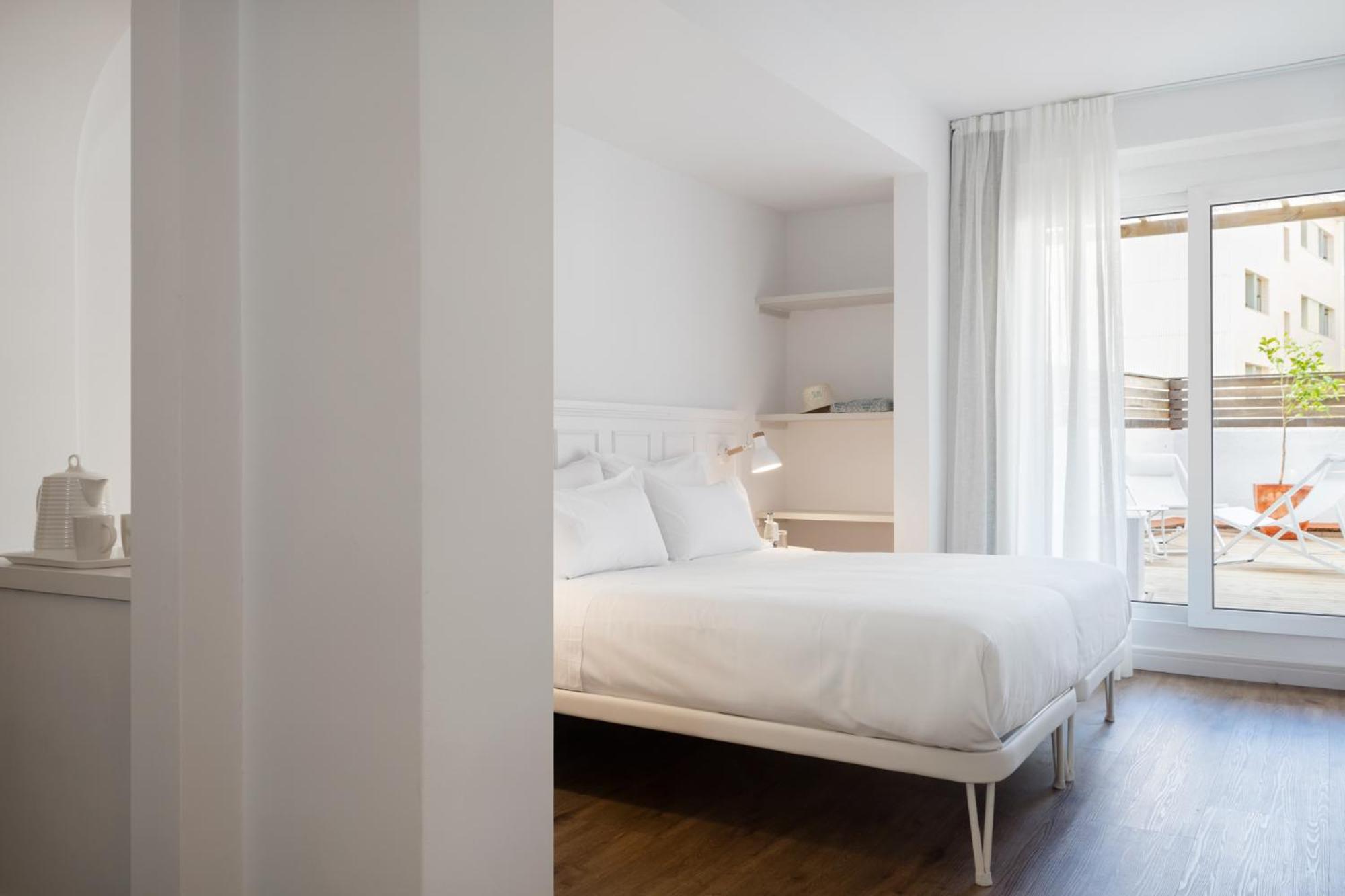 Superior Double or Twin Room with Terrace photo 3