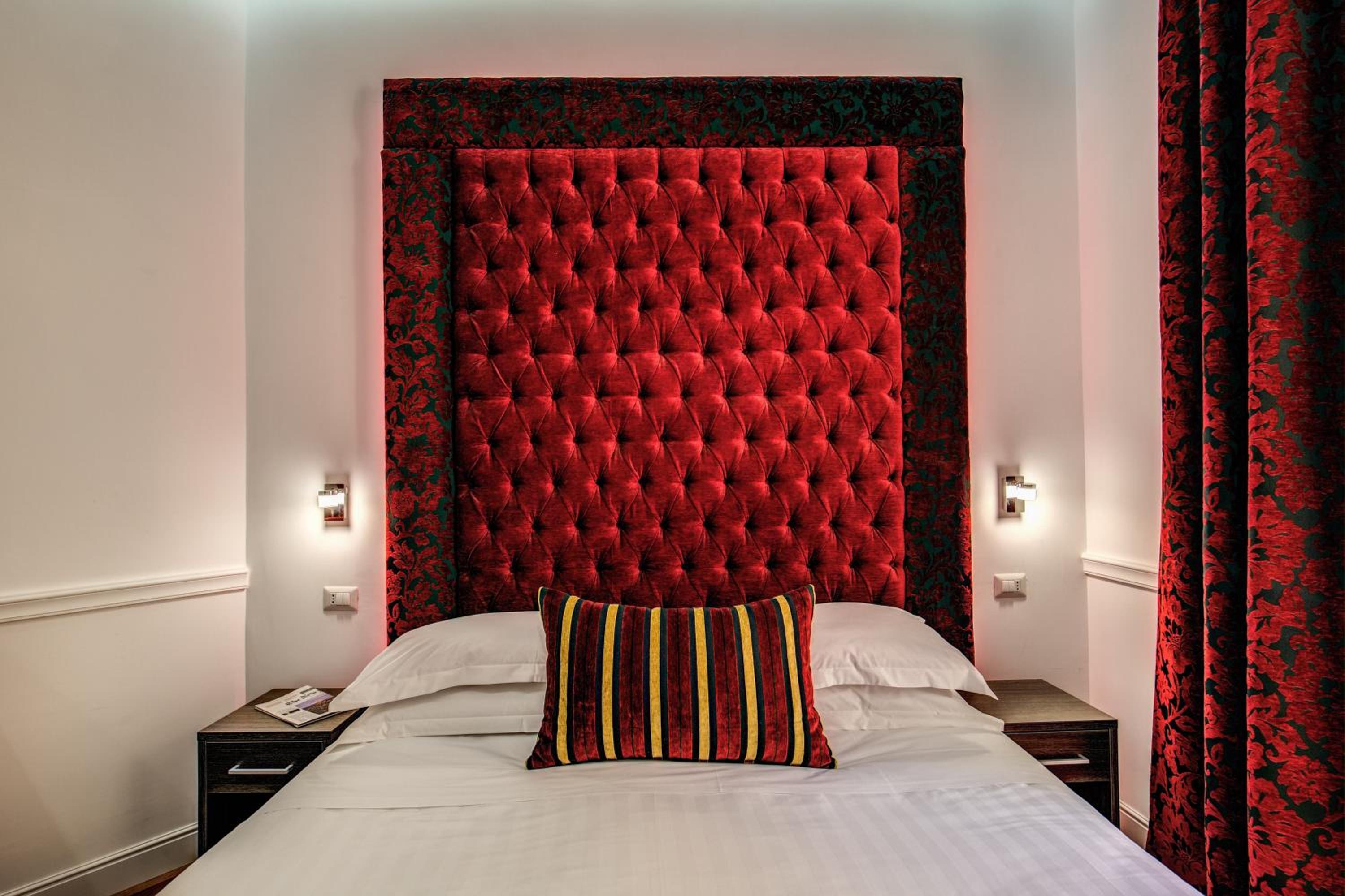 King Room with Balcony photo 1