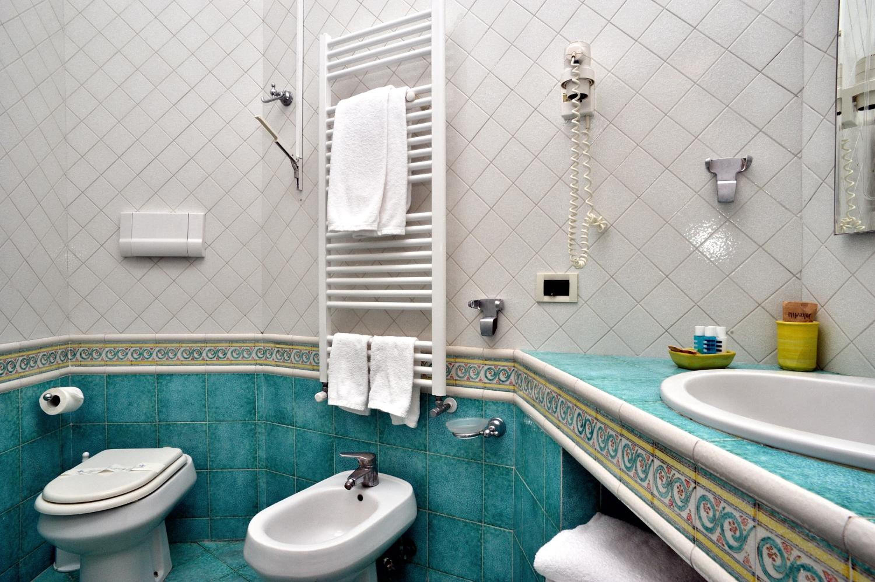 Deluxe Double Room with Sea View - Photo 2