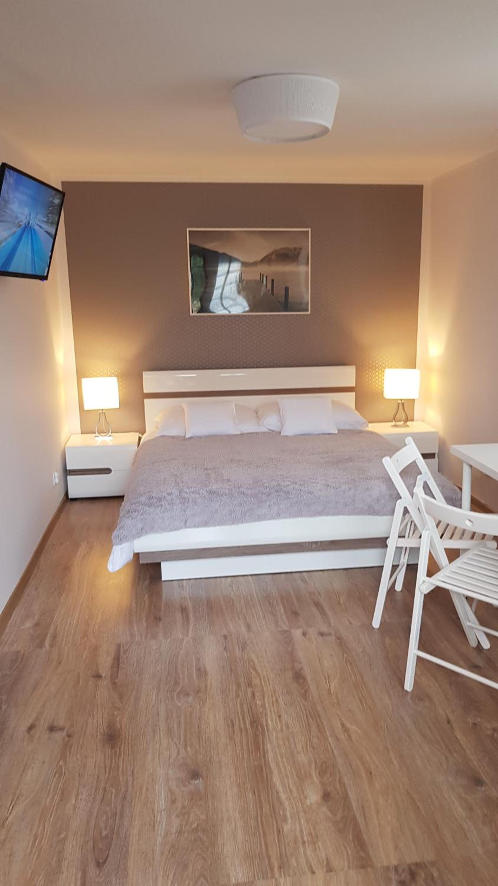 Double Room - Disability Access photo 3
