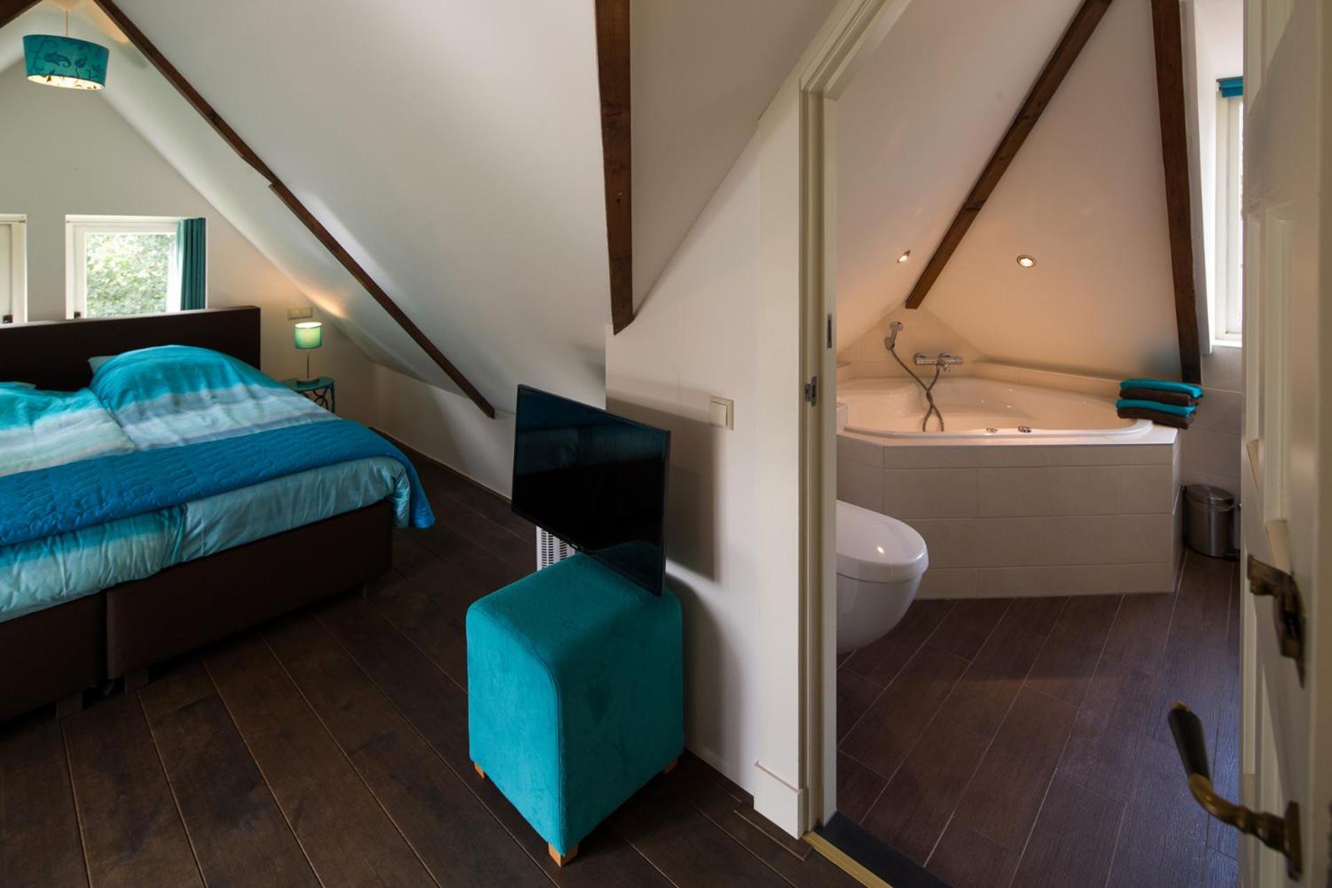 Double Room with Spa Bath
