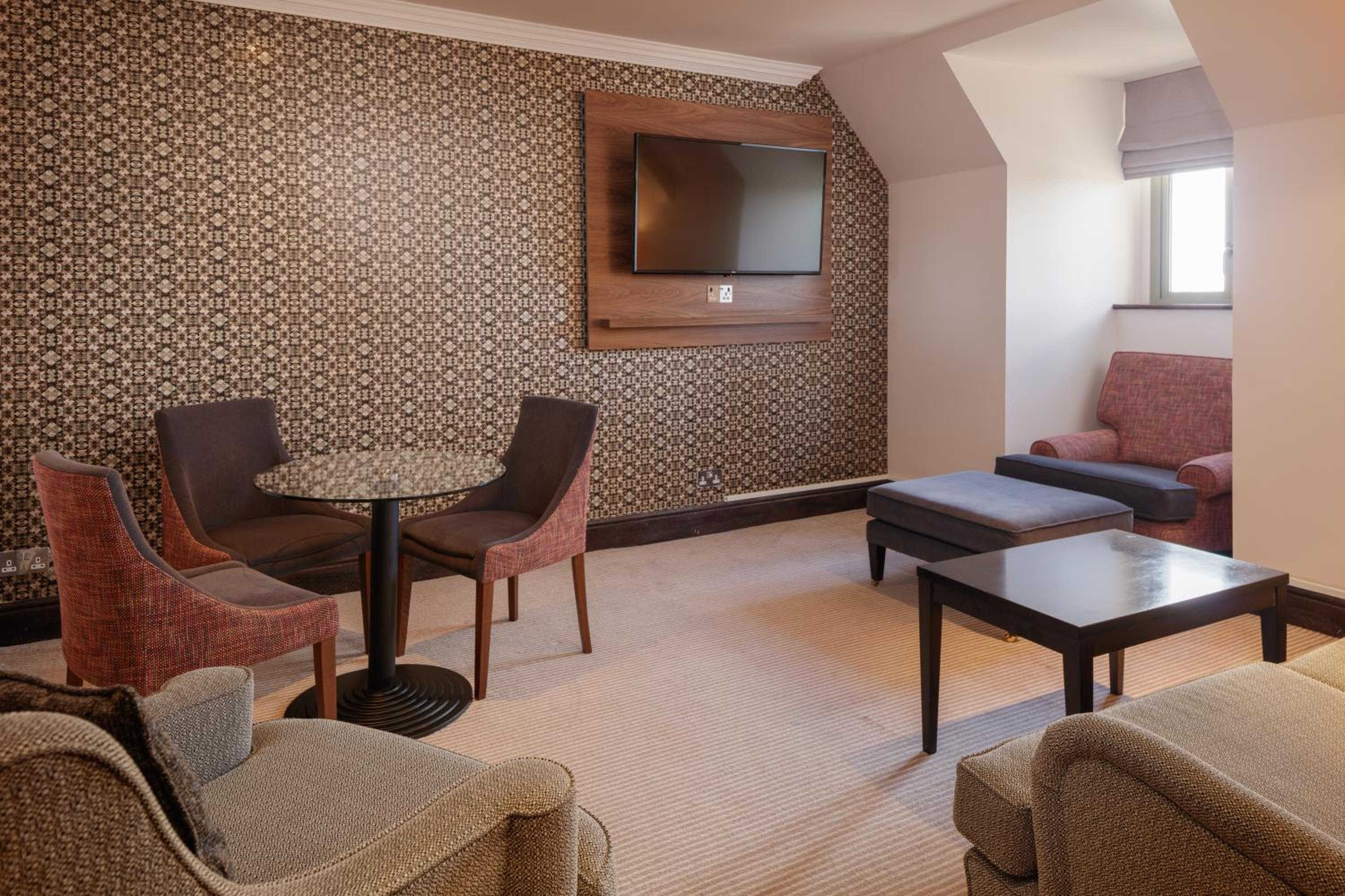 Penthouse King Suite - Photo 5