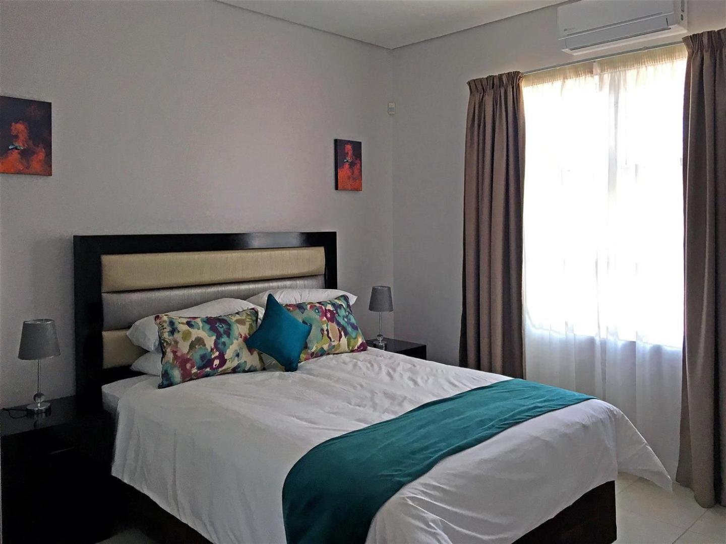 One-Bedroom Apartment with Balcony photo 2