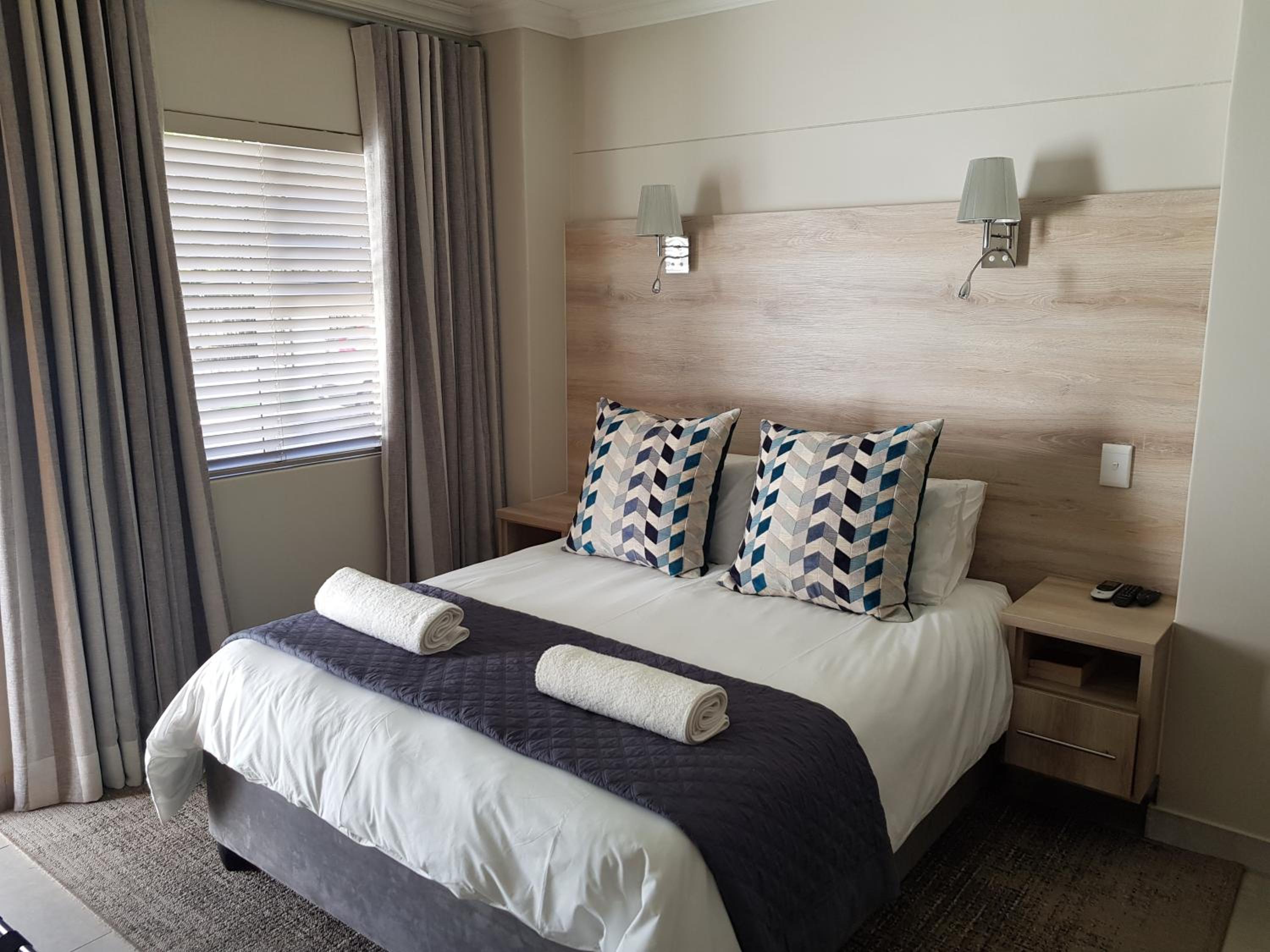 Deluxe Suite - Photo 12