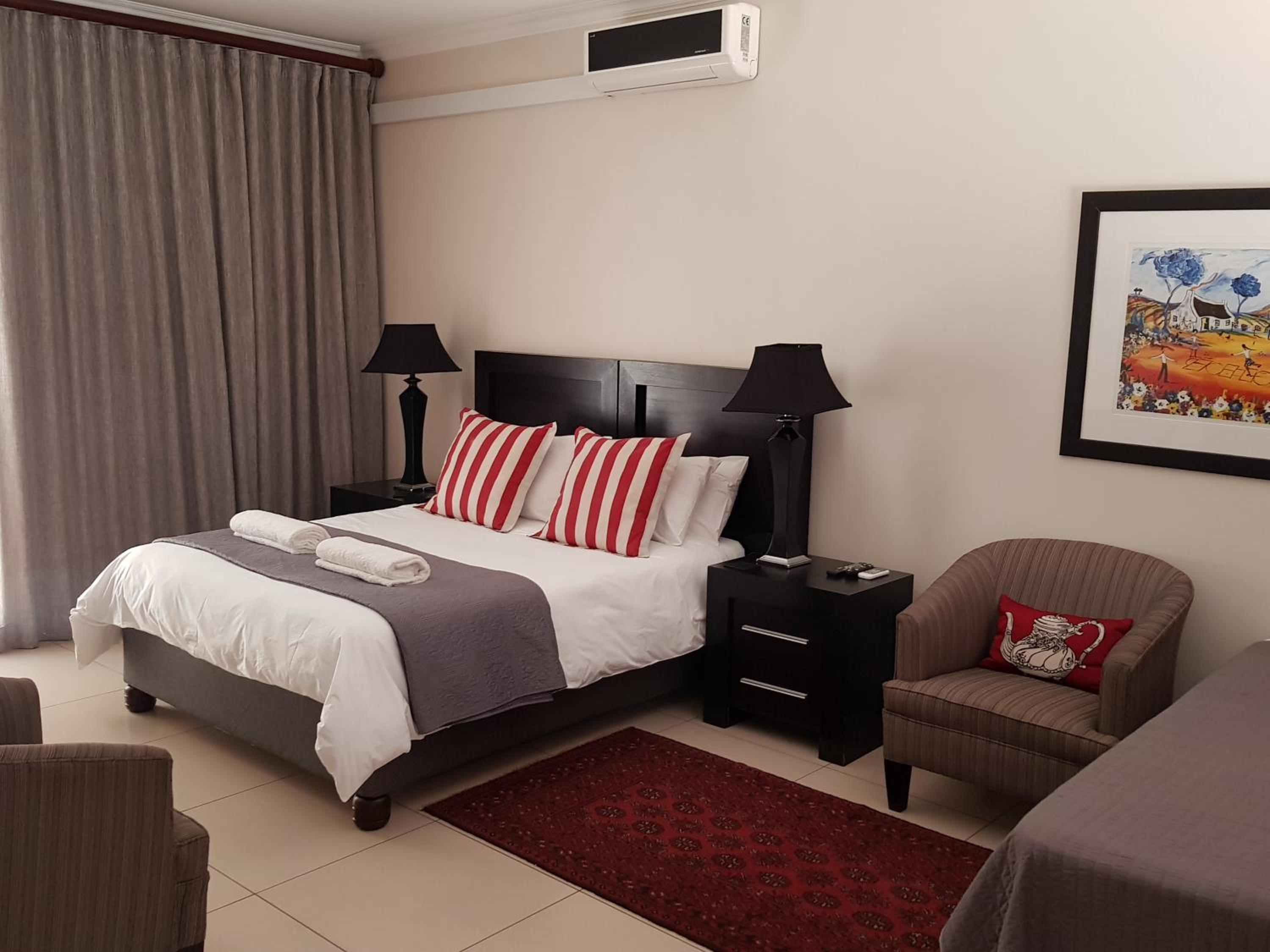 Deluxe Suite - Photo 9