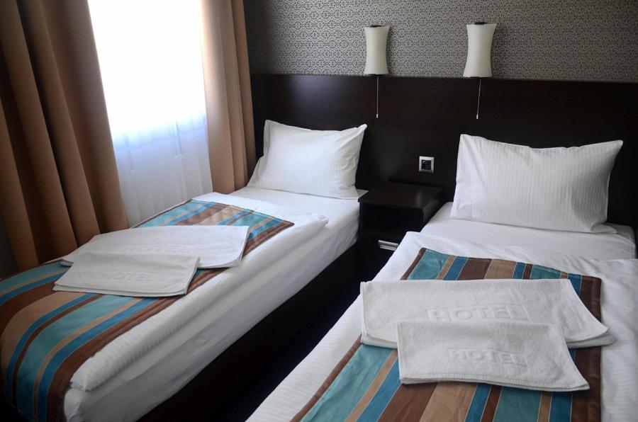 Double Room - Photo 4