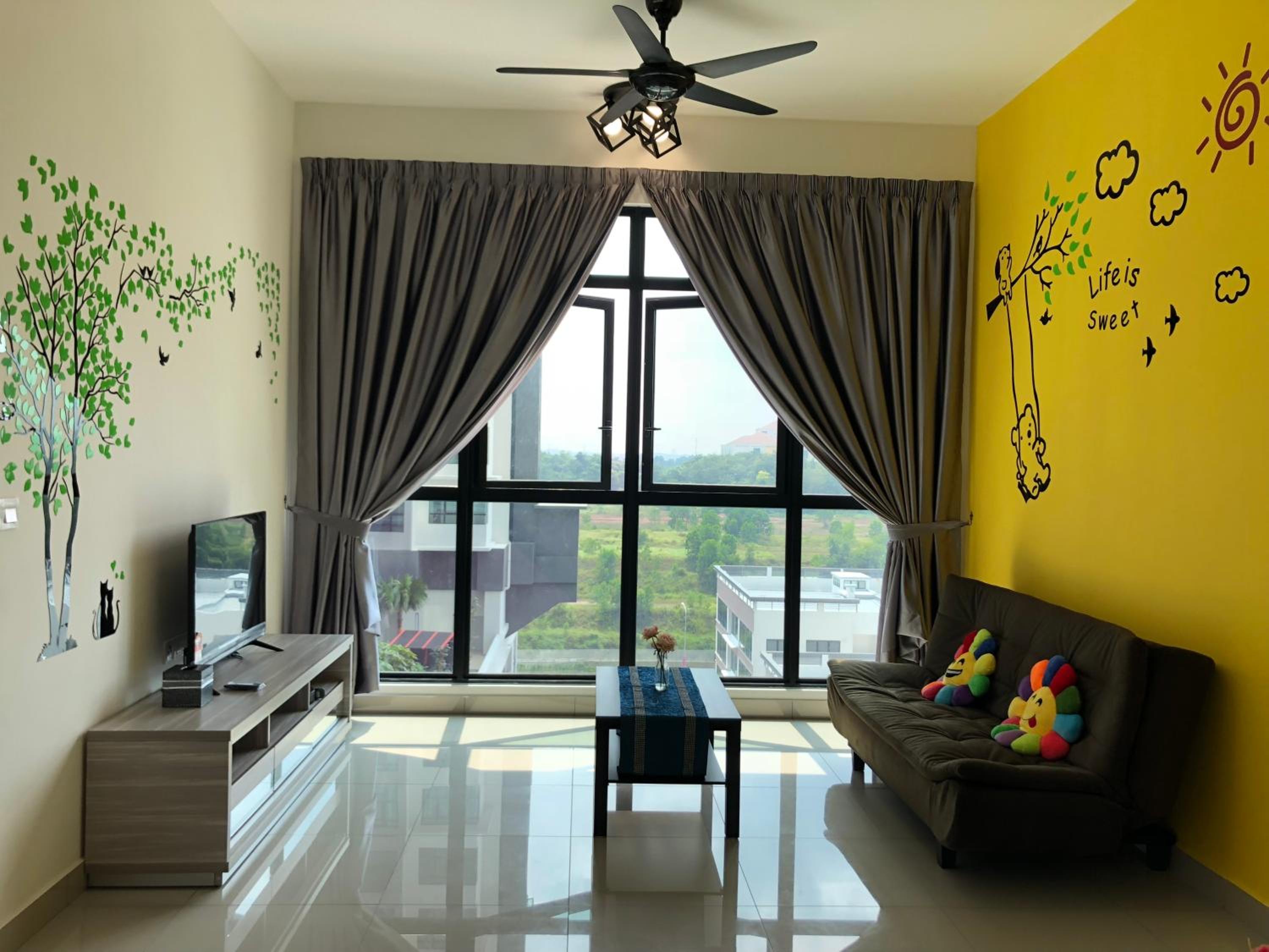 Apartment photo 1