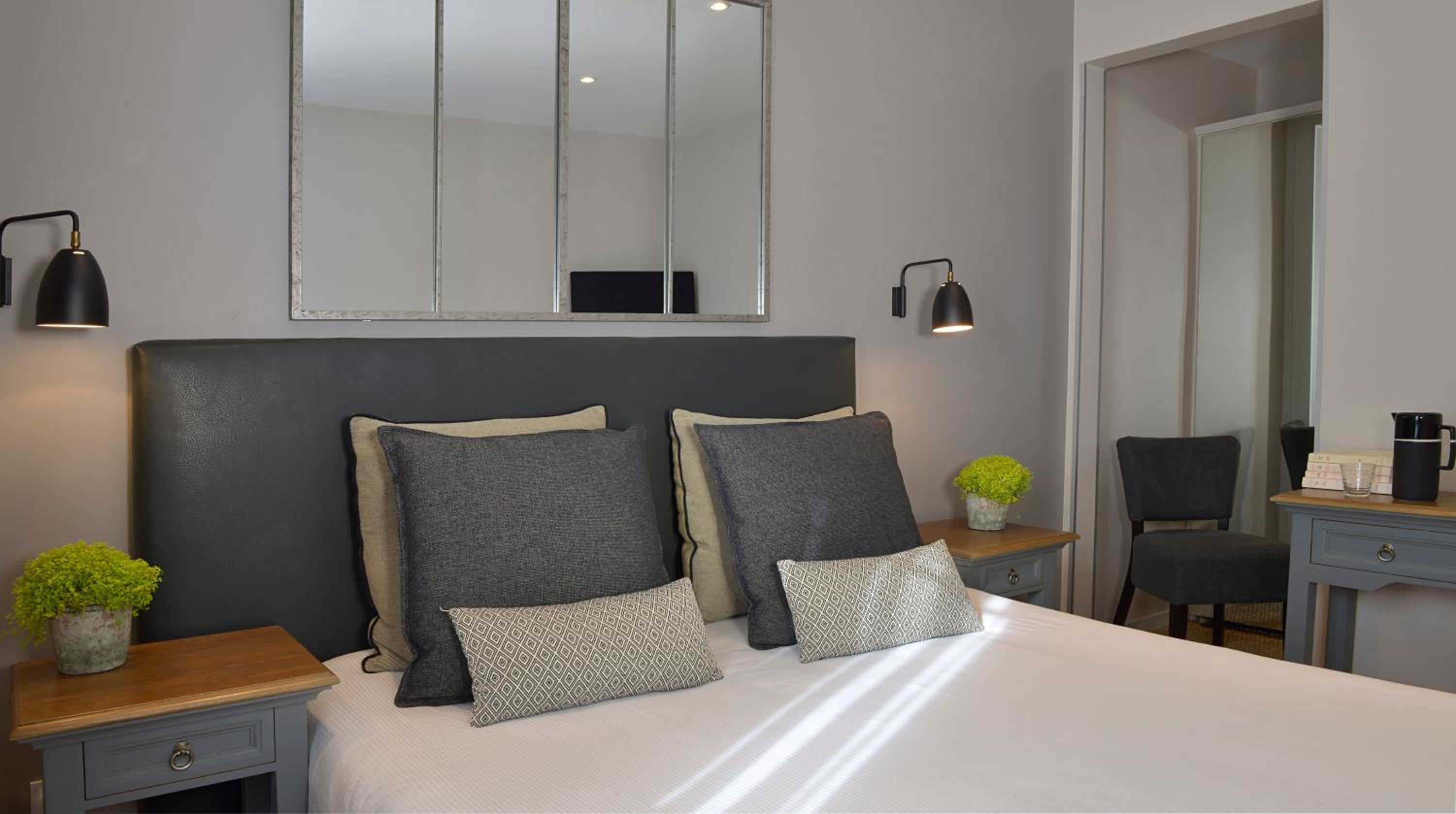 Cozy double room – Main villa - Photo 1
