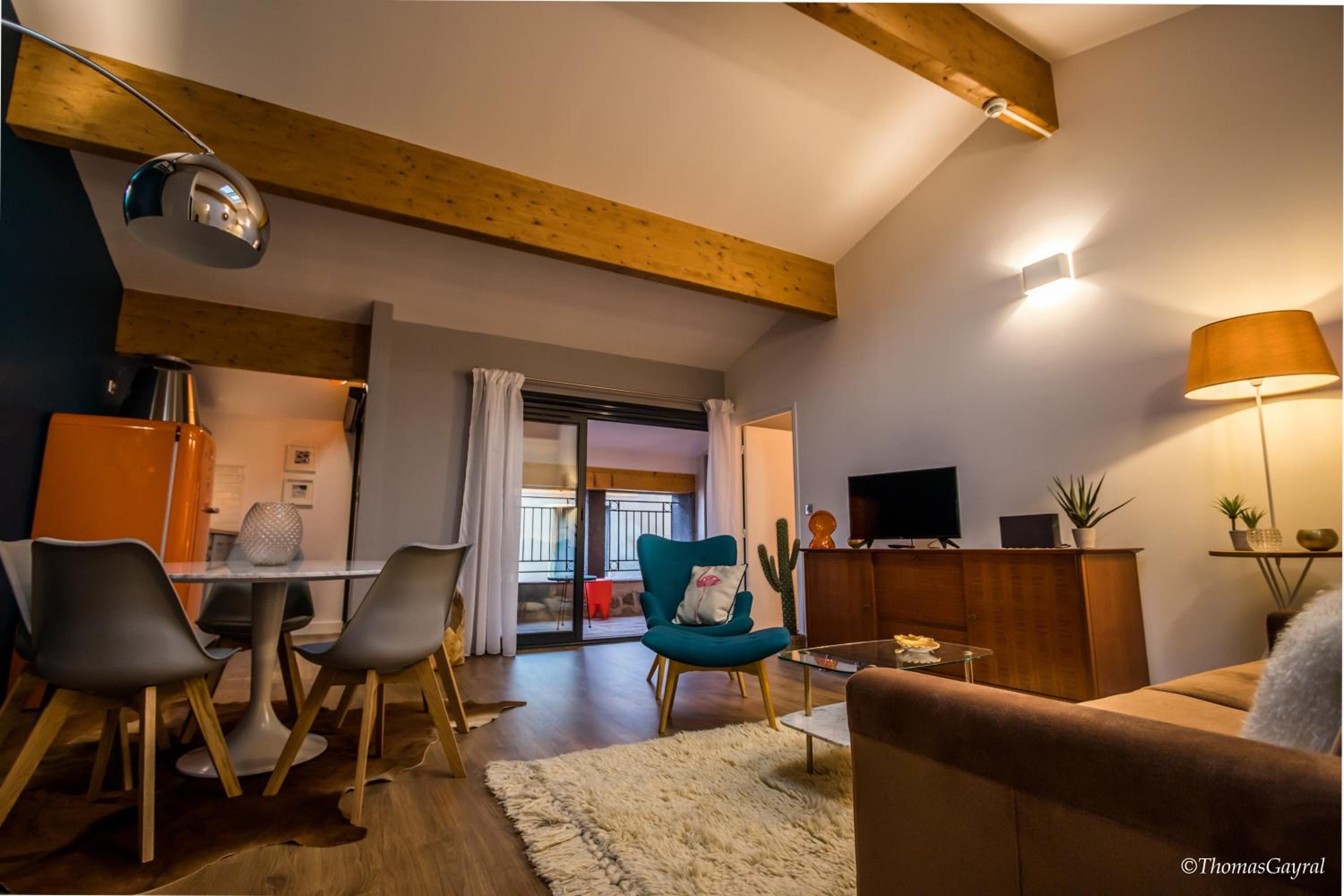 Two-Bedroom Apartment - Photo 6