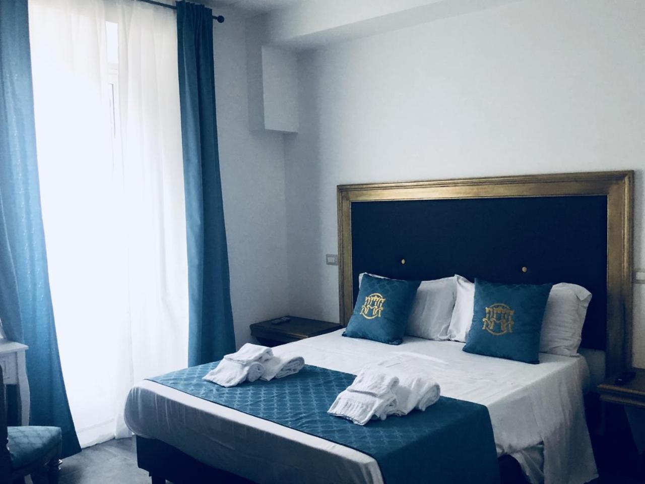 Deluxe Double or Twin Room photo 1