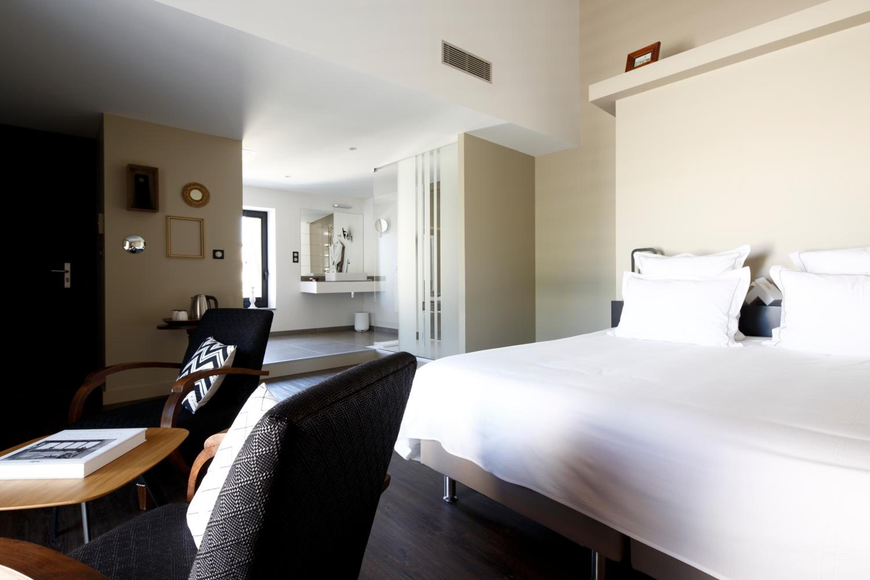 Double Room with Garden View - Camille