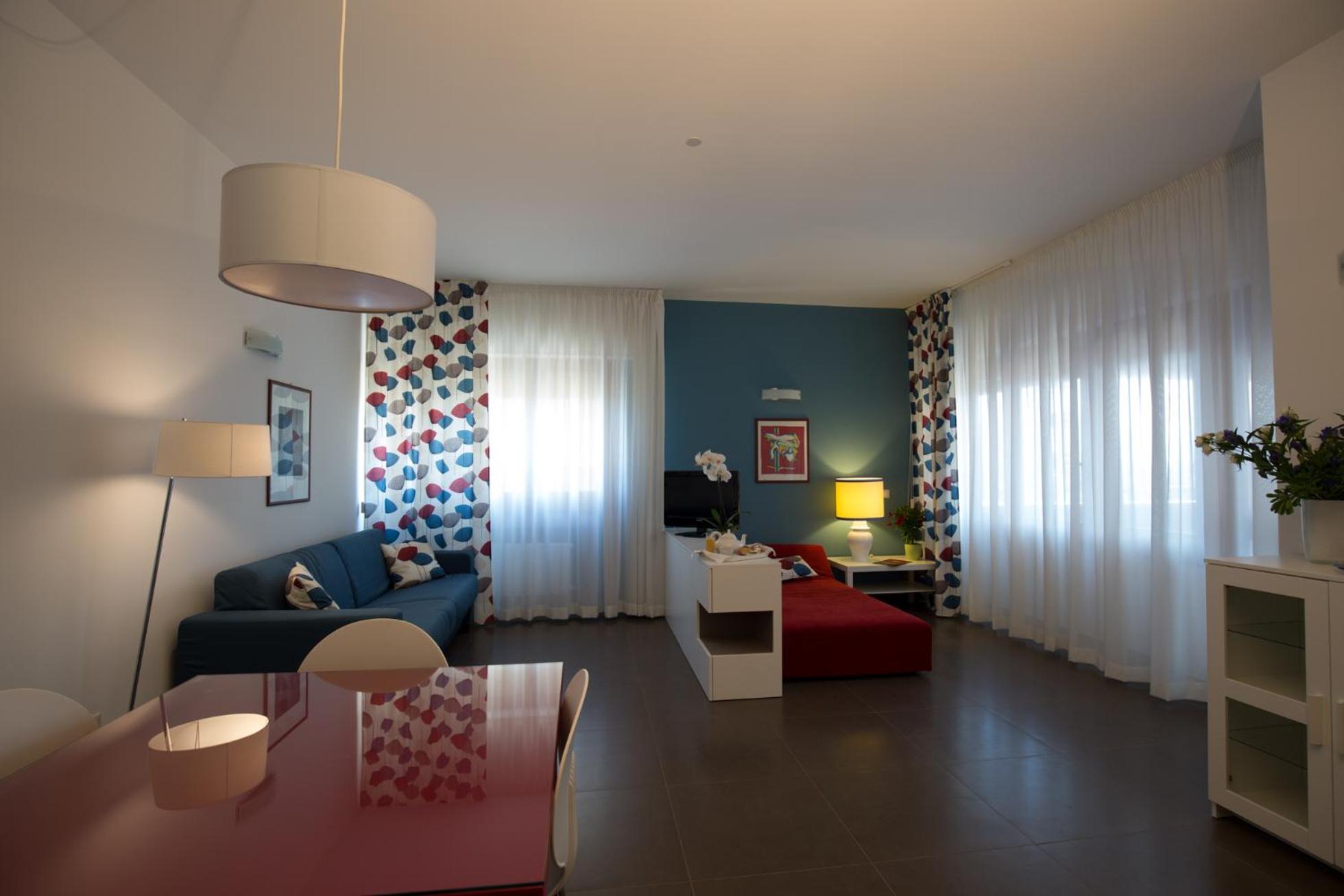 Executive Apartment - Photo 2