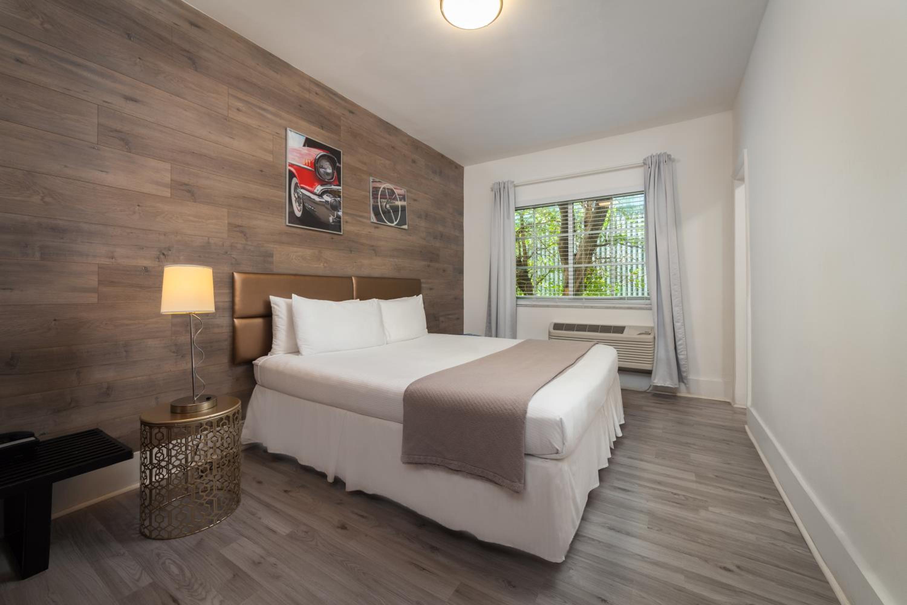 King Room