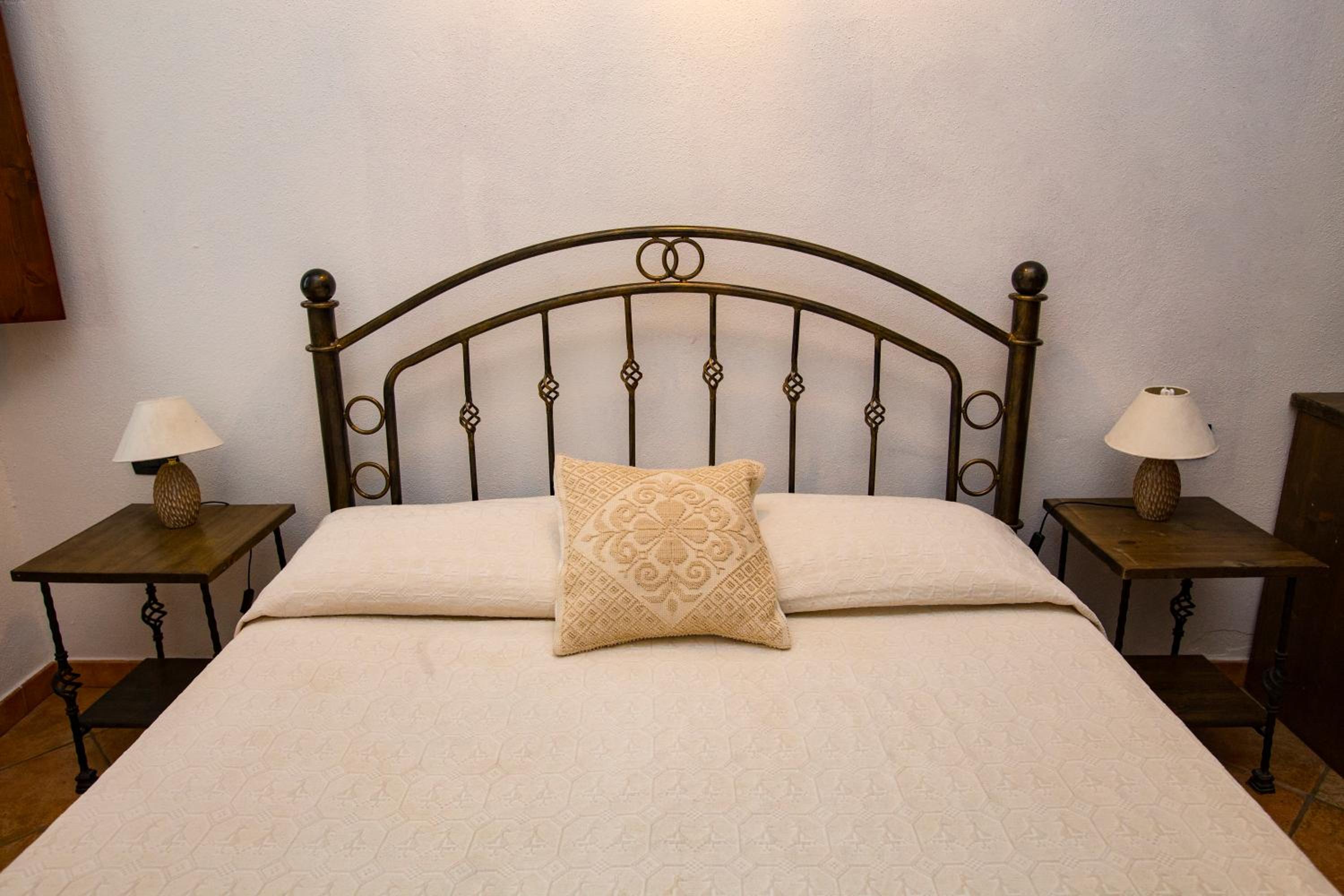 Classic Double Room - Photo 2