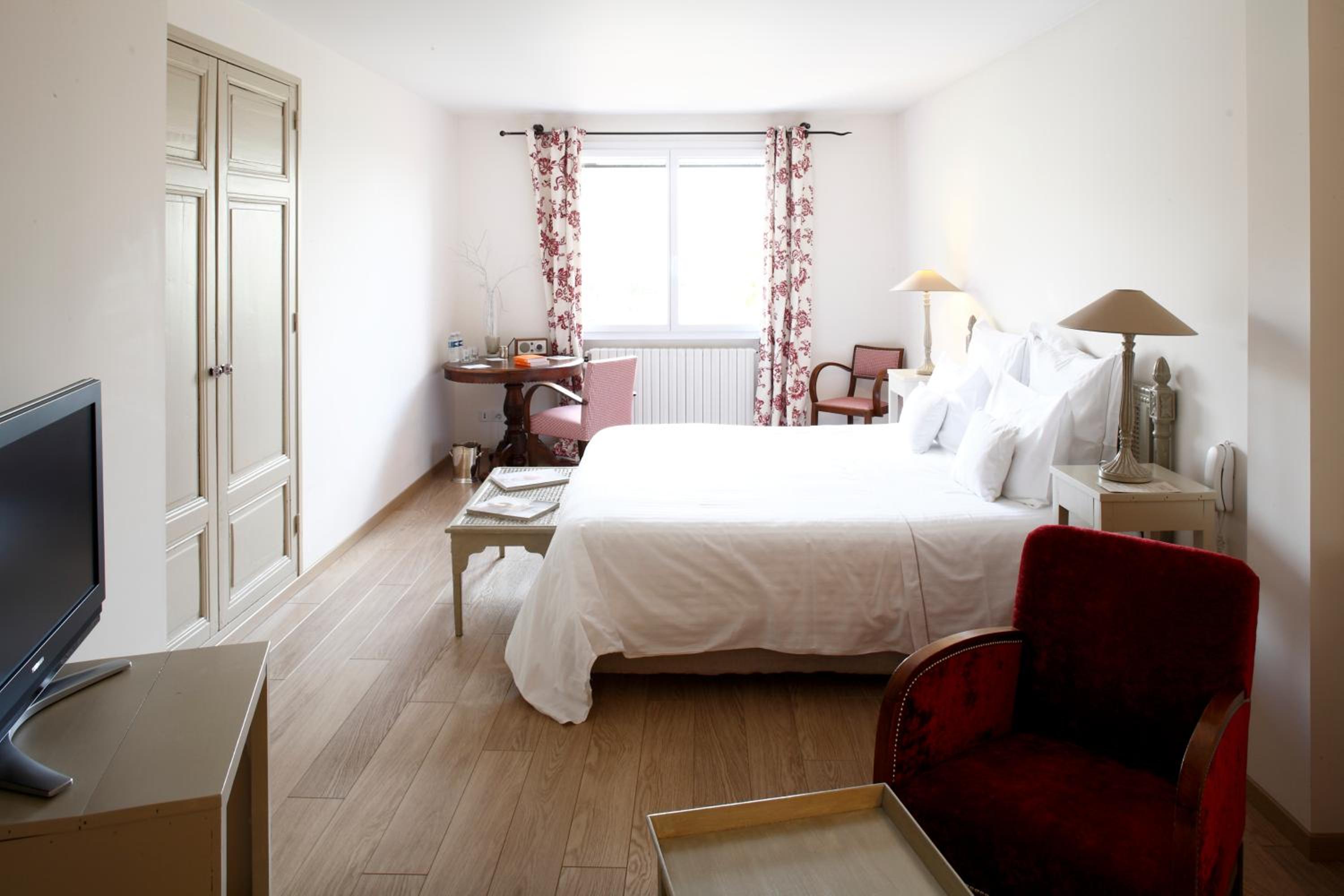 Superior Double Room - Paprika