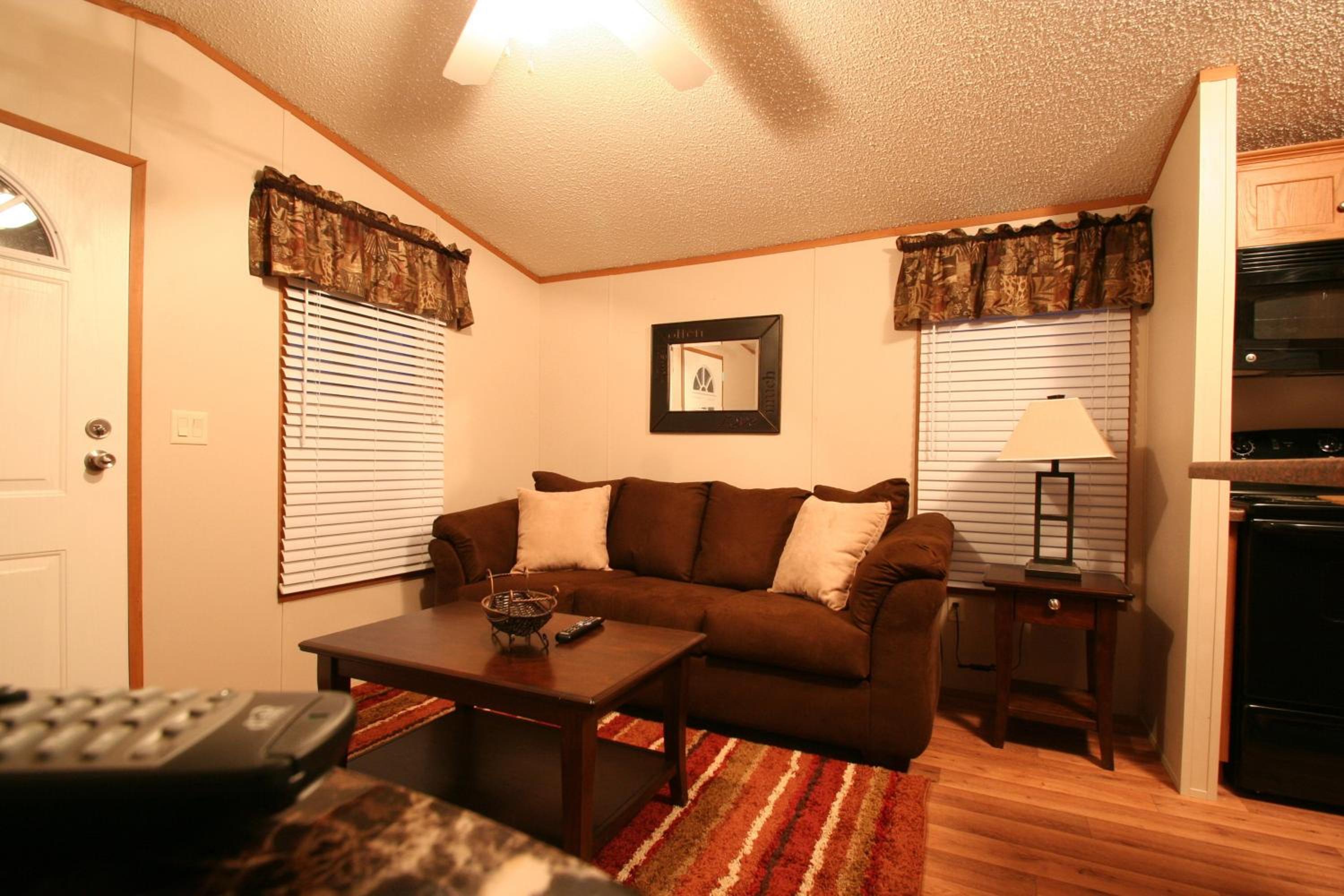One-Bedroom House photo 1