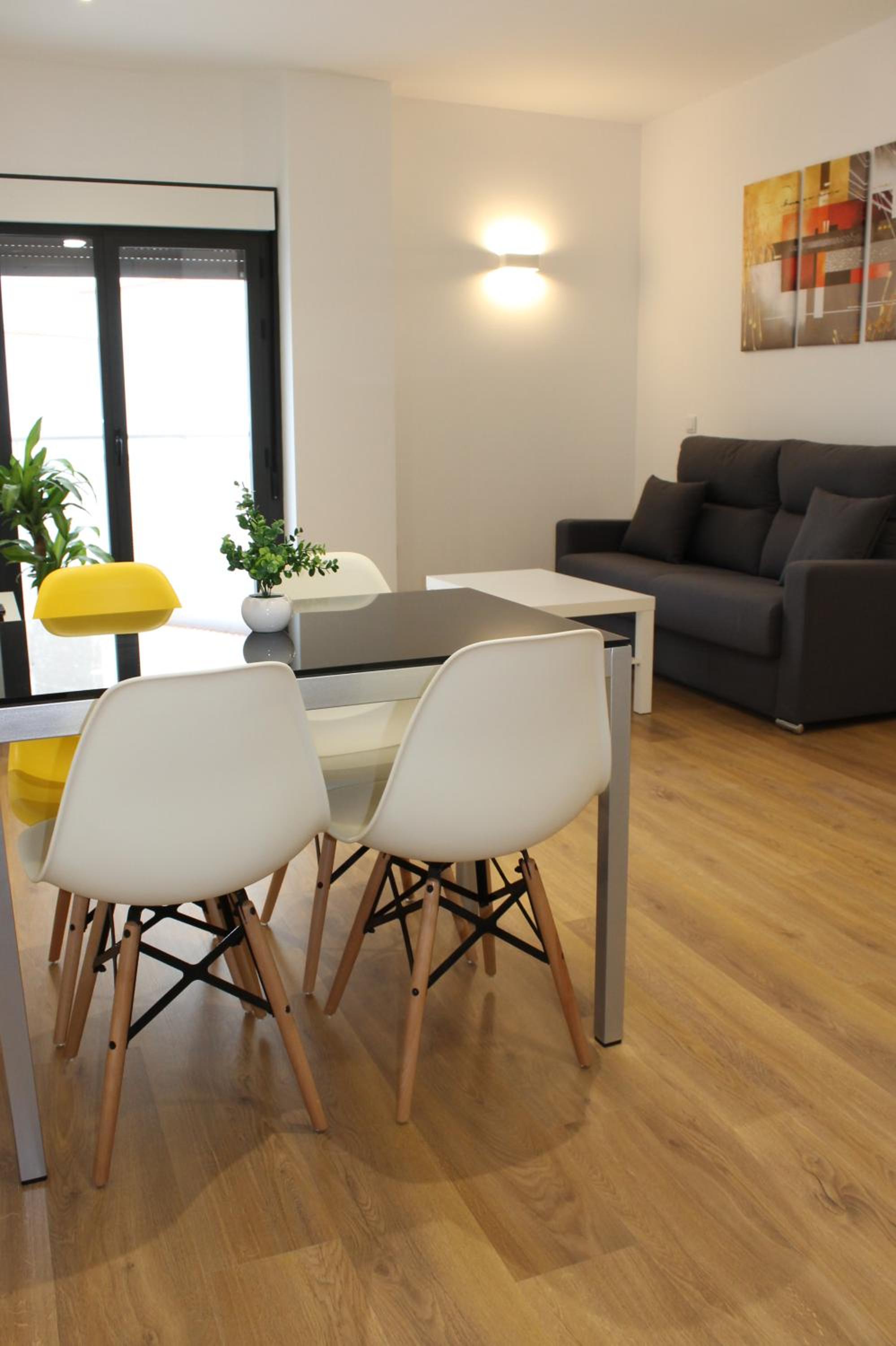 Apartment photo 2