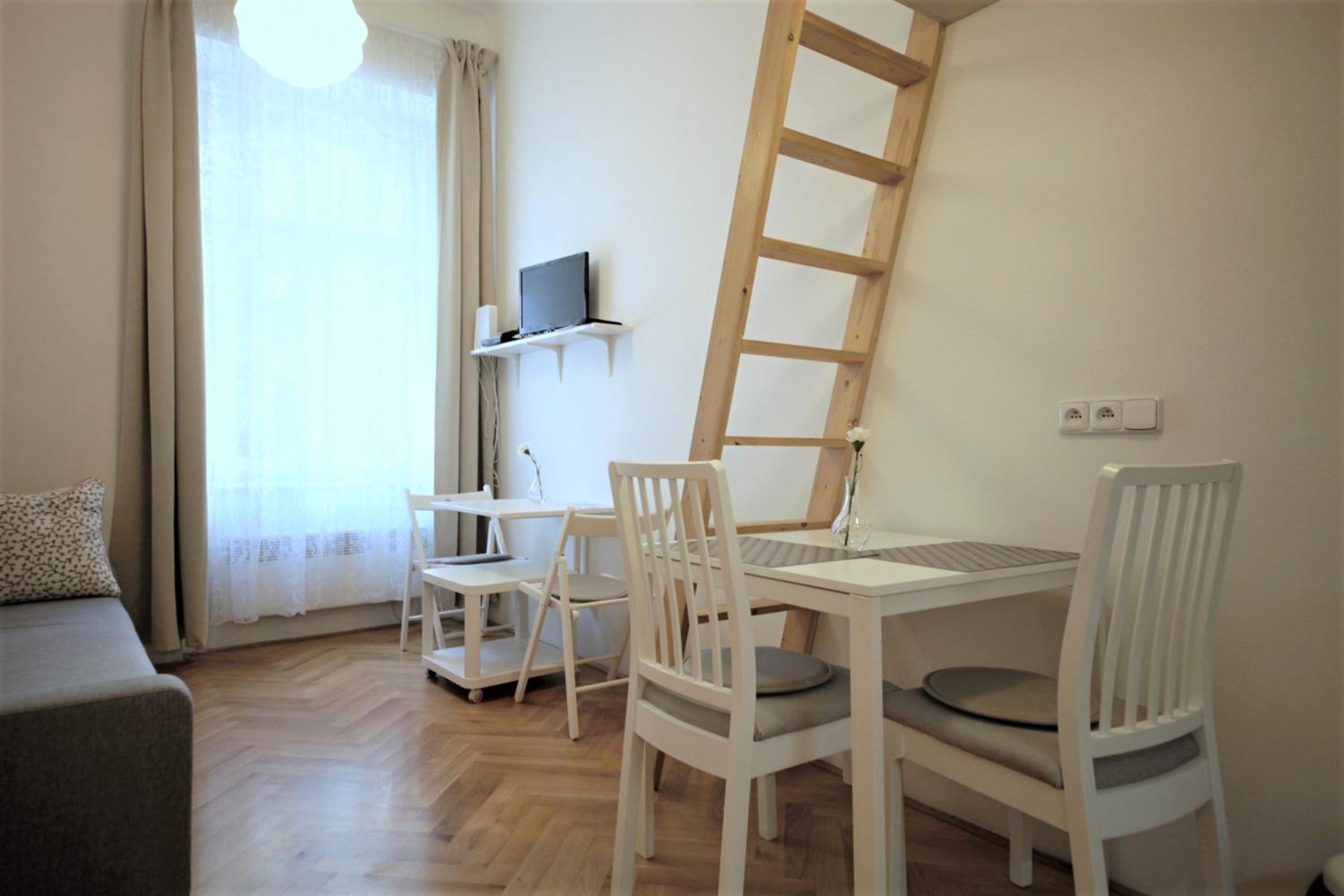 Apartment - Split Level