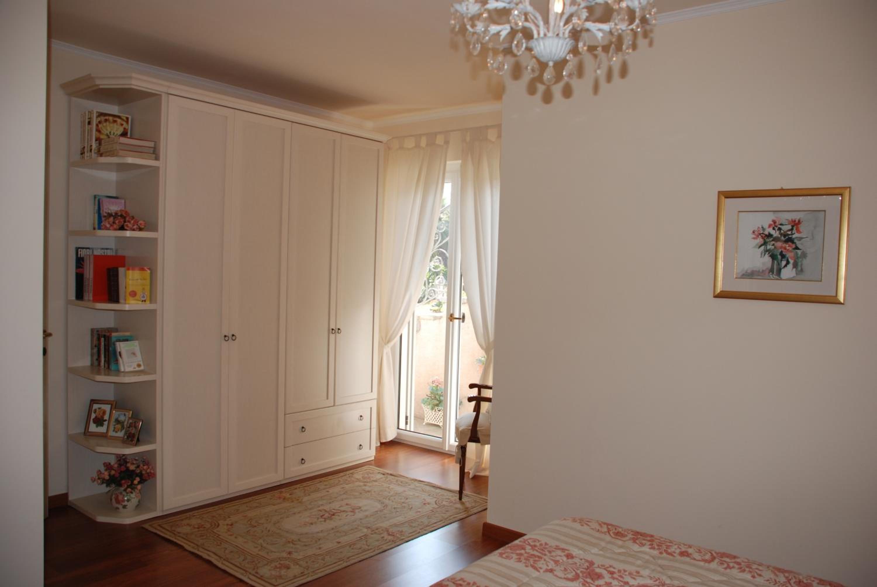 Two-Bedroom Apartment with Lake View