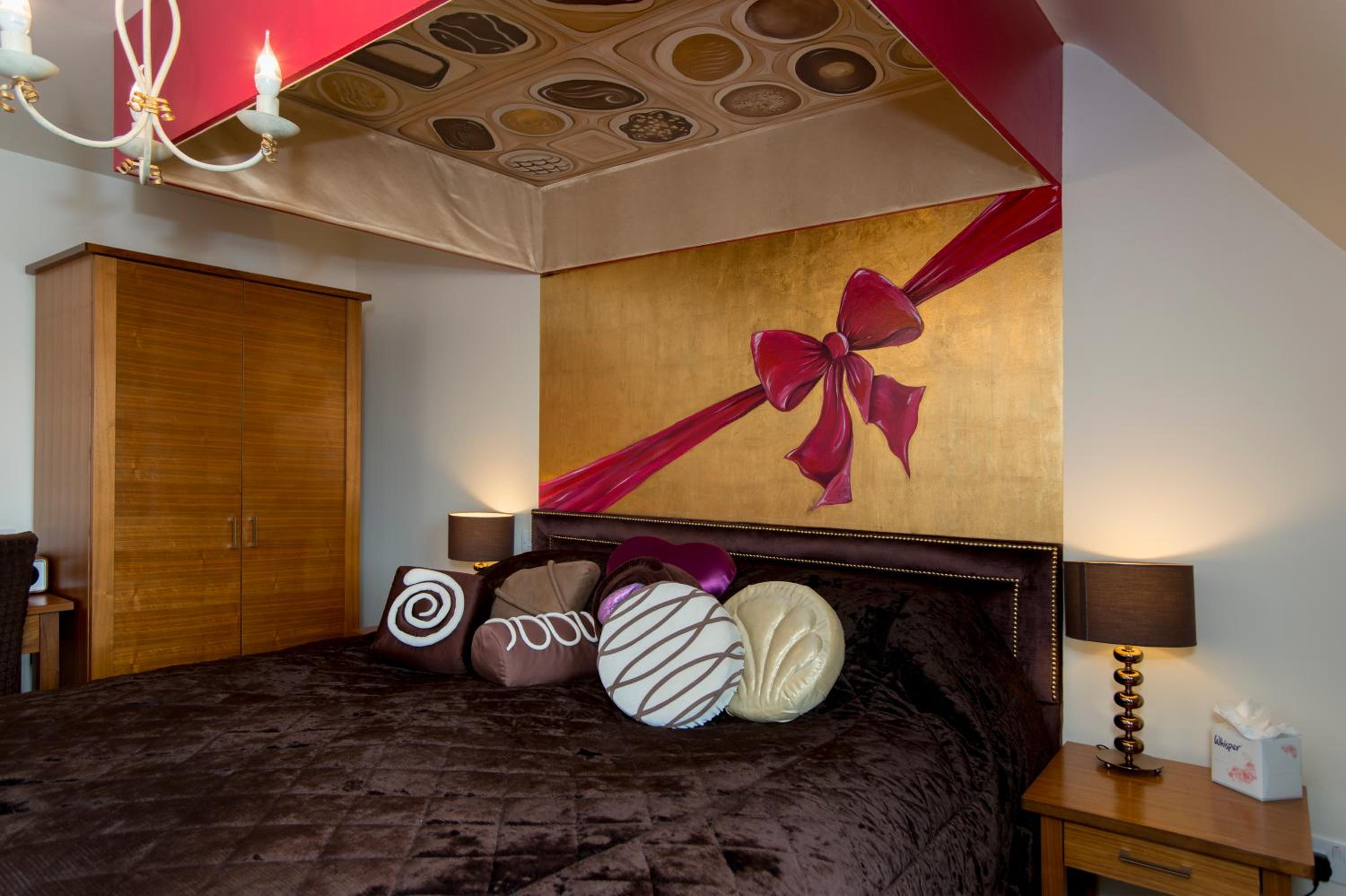 Theme Twin Room - Photo 3