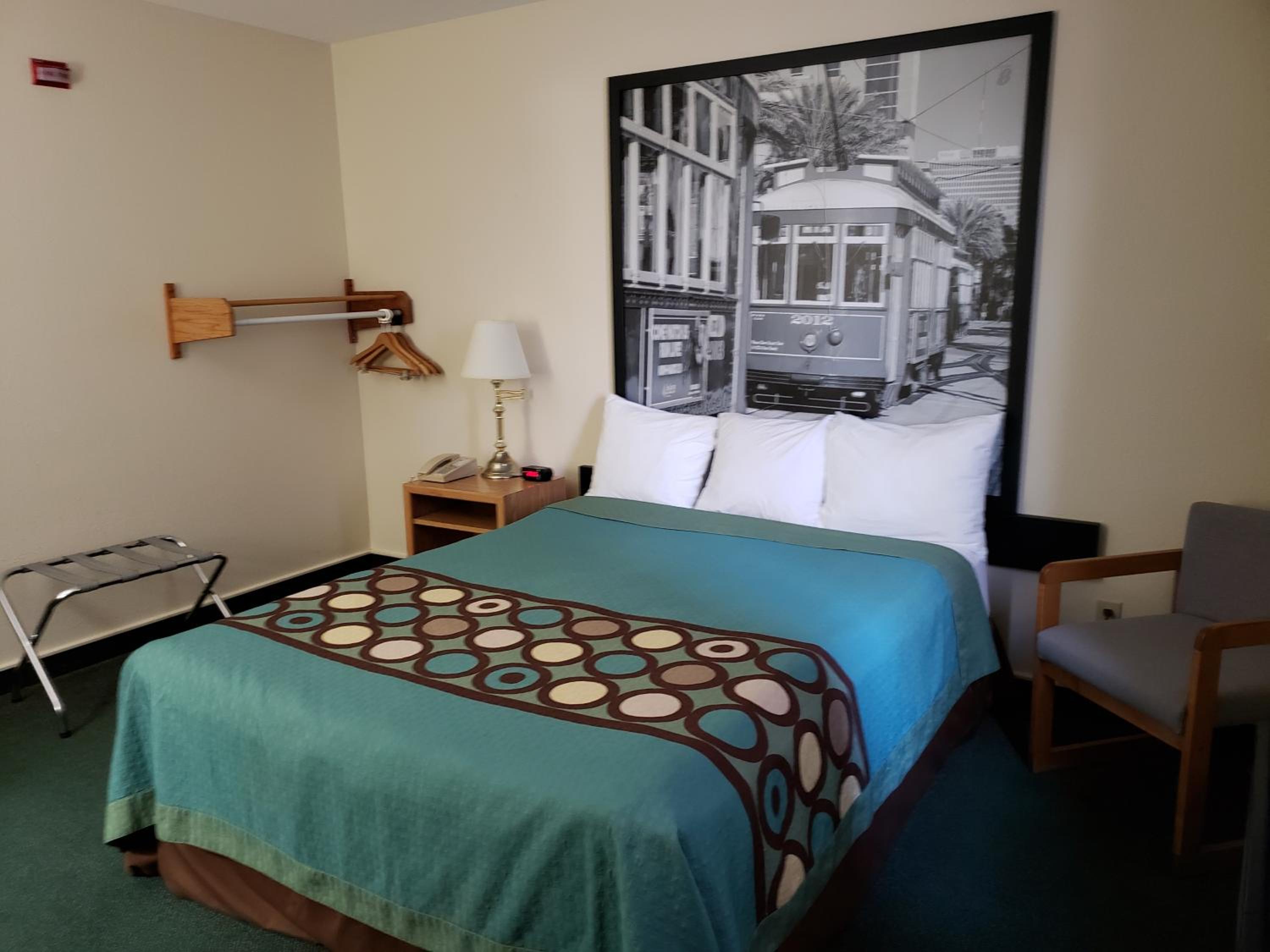 Queen Room - Disability Access/Non-Smoking - Photo 3