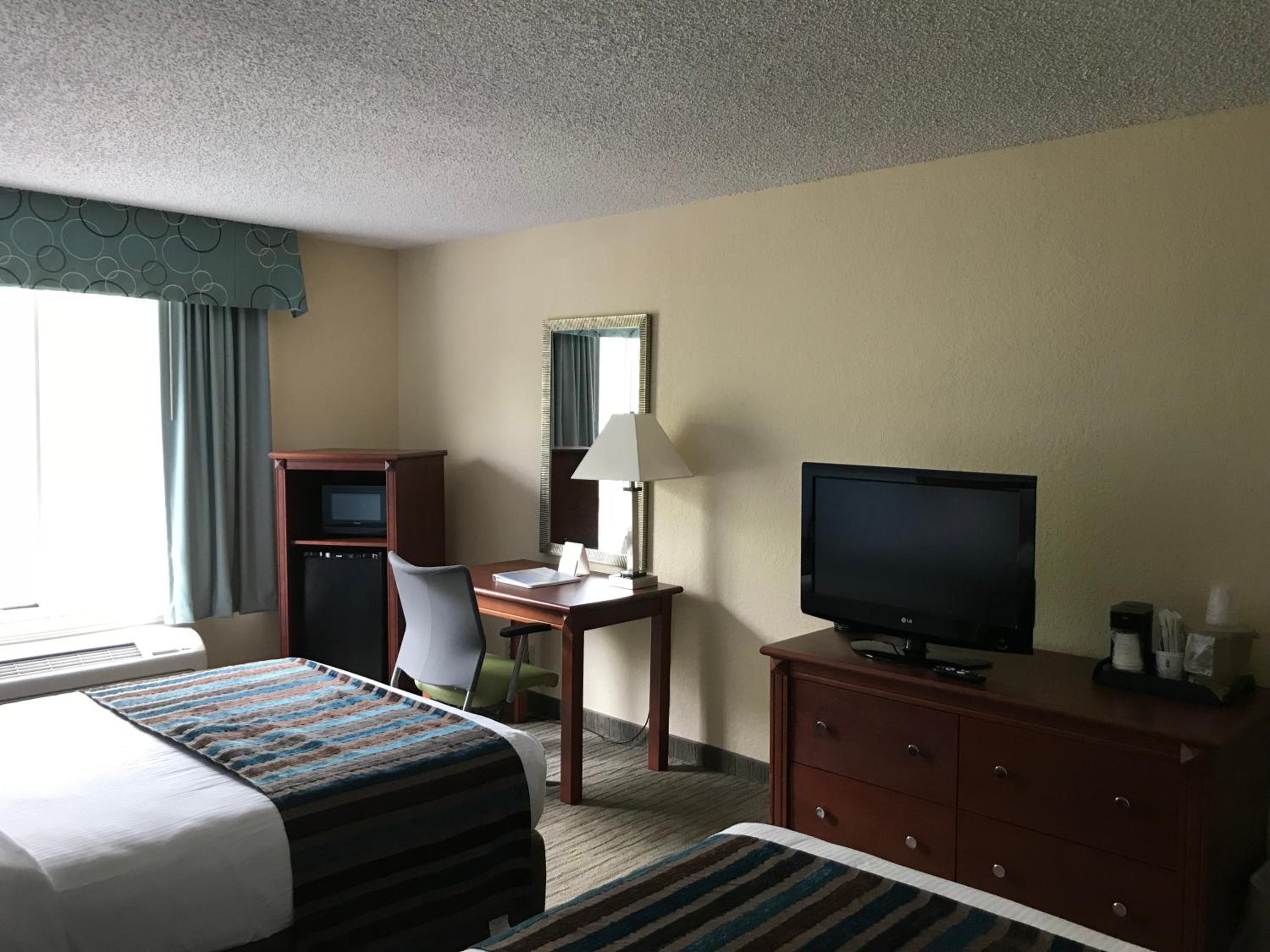Business Room with Two Double Beds - Non-Smoking - Photo 1