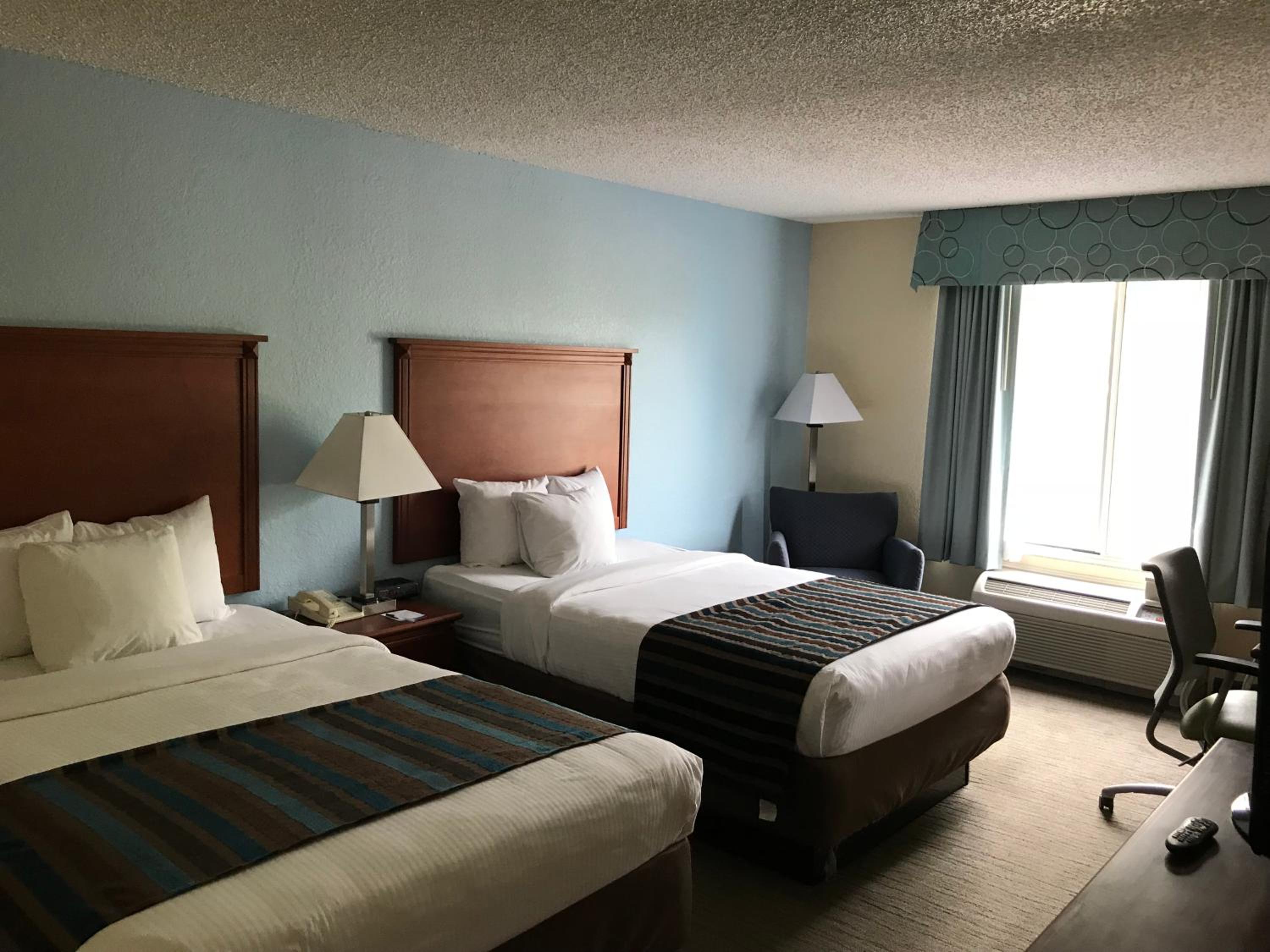 Business Room with Two Double Beds - Non-Smoking - Photo 4